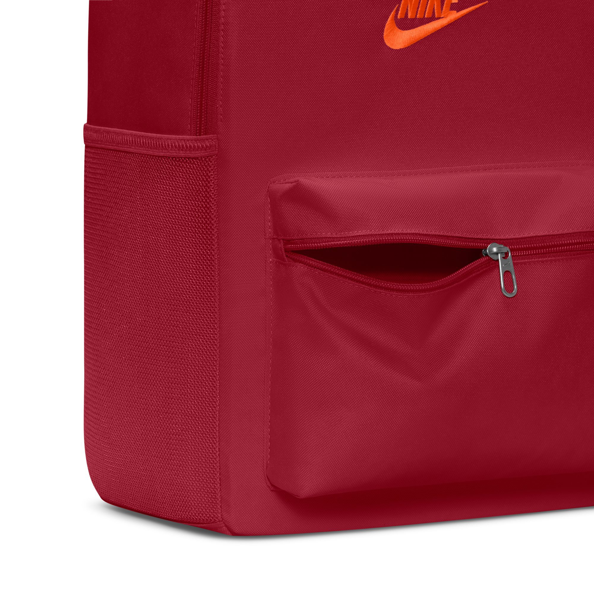 Nike Heritage image number 4