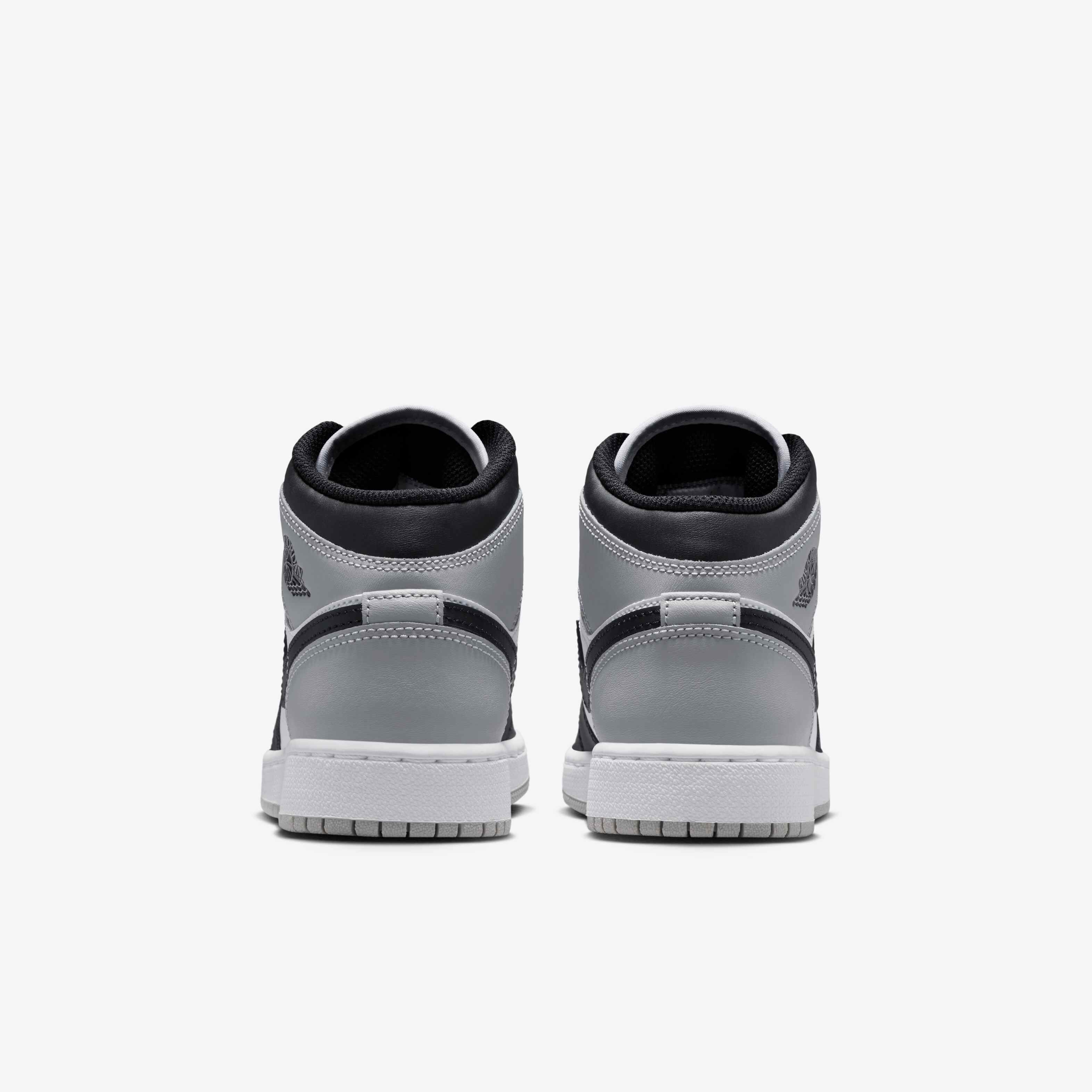 Air Jordan 1 Mid image number 5