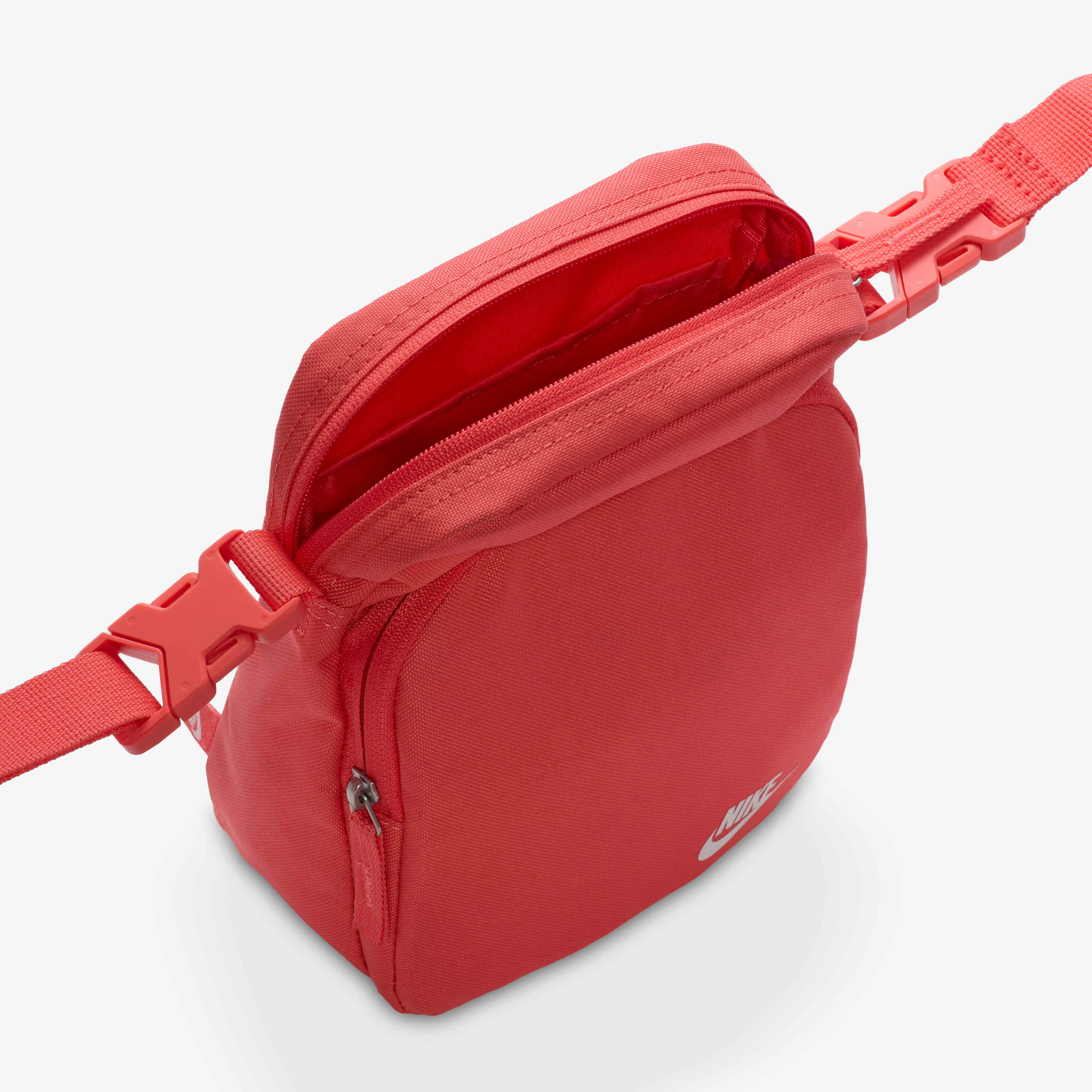 نايكي هيرتدج image number 3