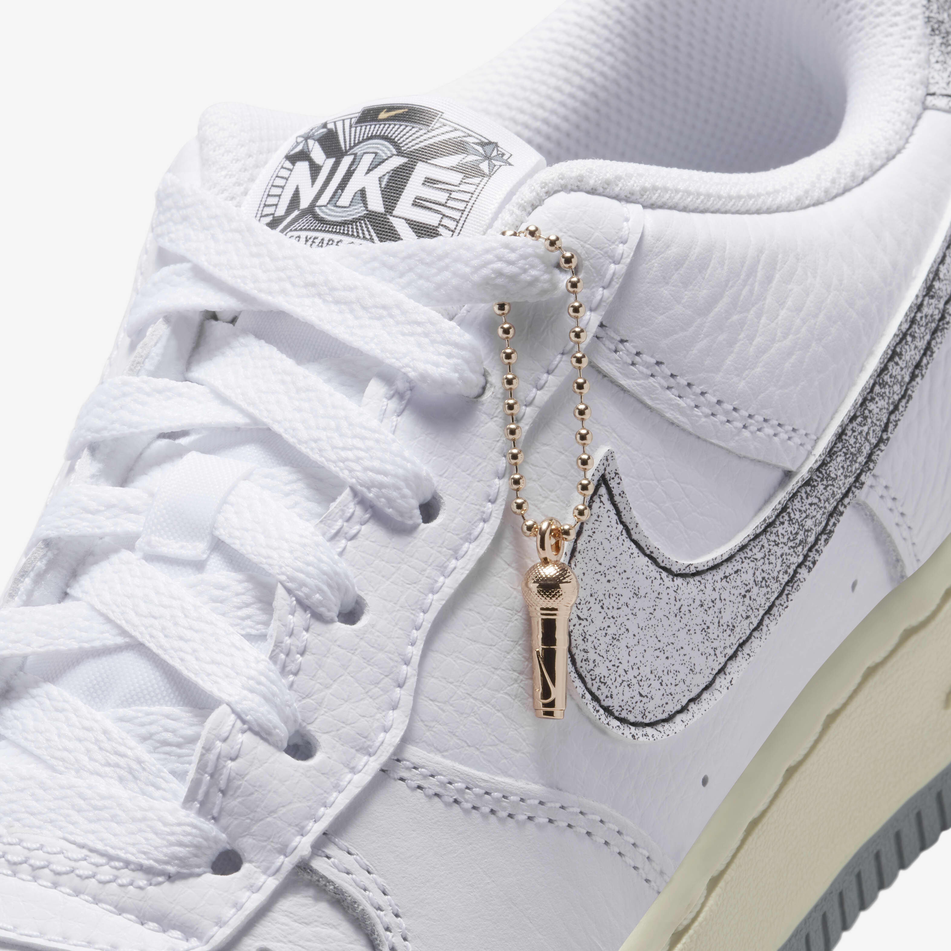 Nike Air Force 1 LV8 3 image number 9