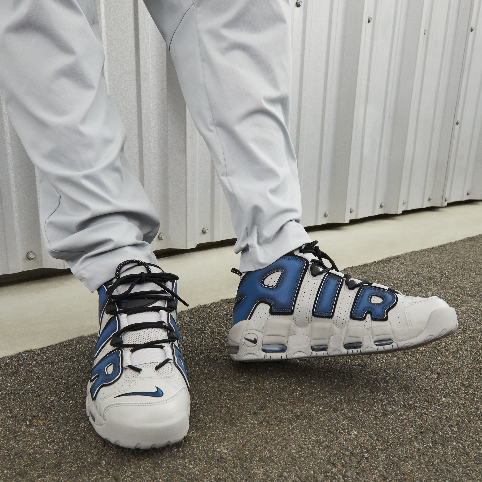 Nike air more online uptempo qs on feet
