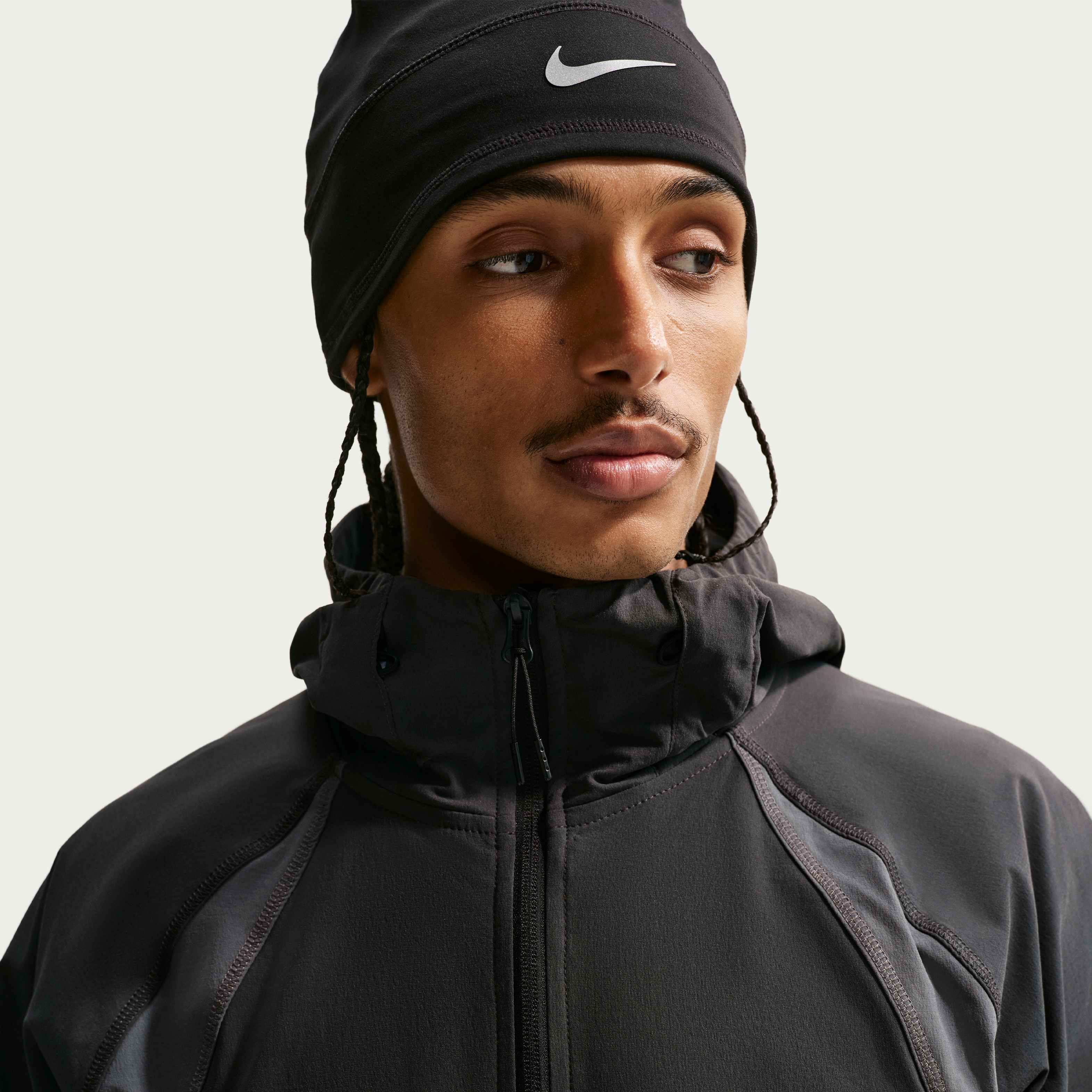 نايكي تك image number 2