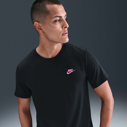 Nike Sportswear Club