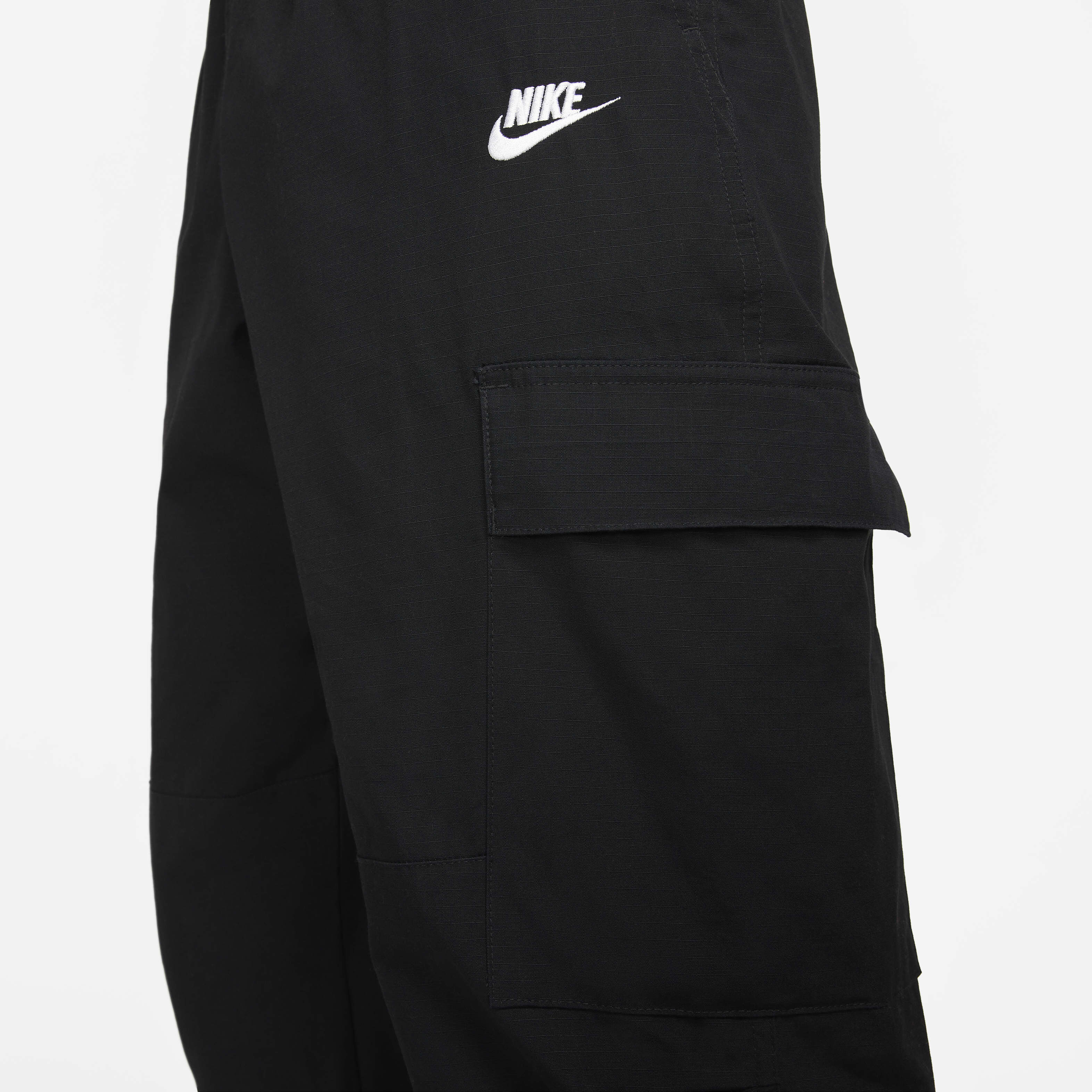 Buy Nike Club Men s Woven Cargo Trousers Nike UAE Official