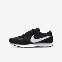 Nike MD Valiant