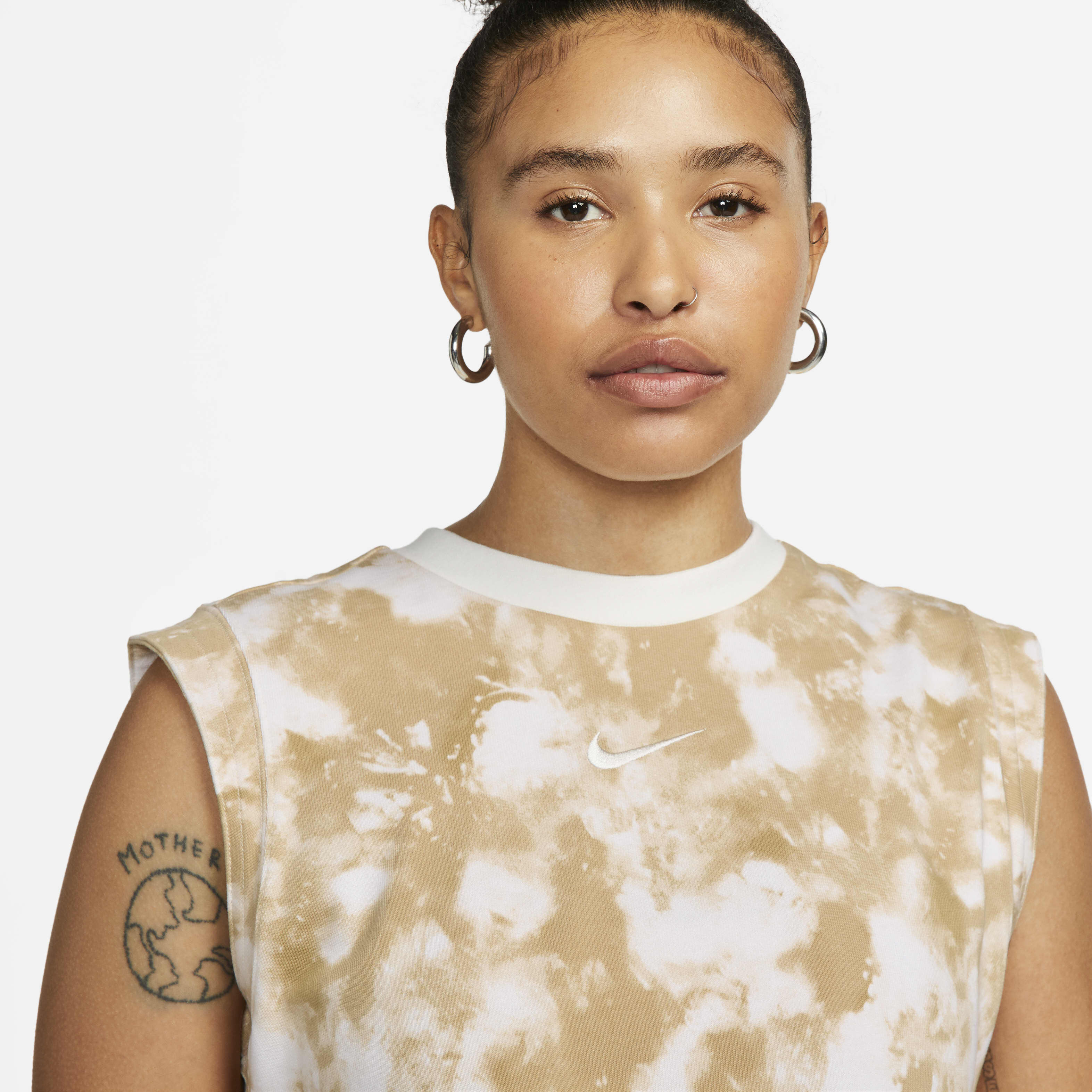 نايكي سبورتسوير image number 2