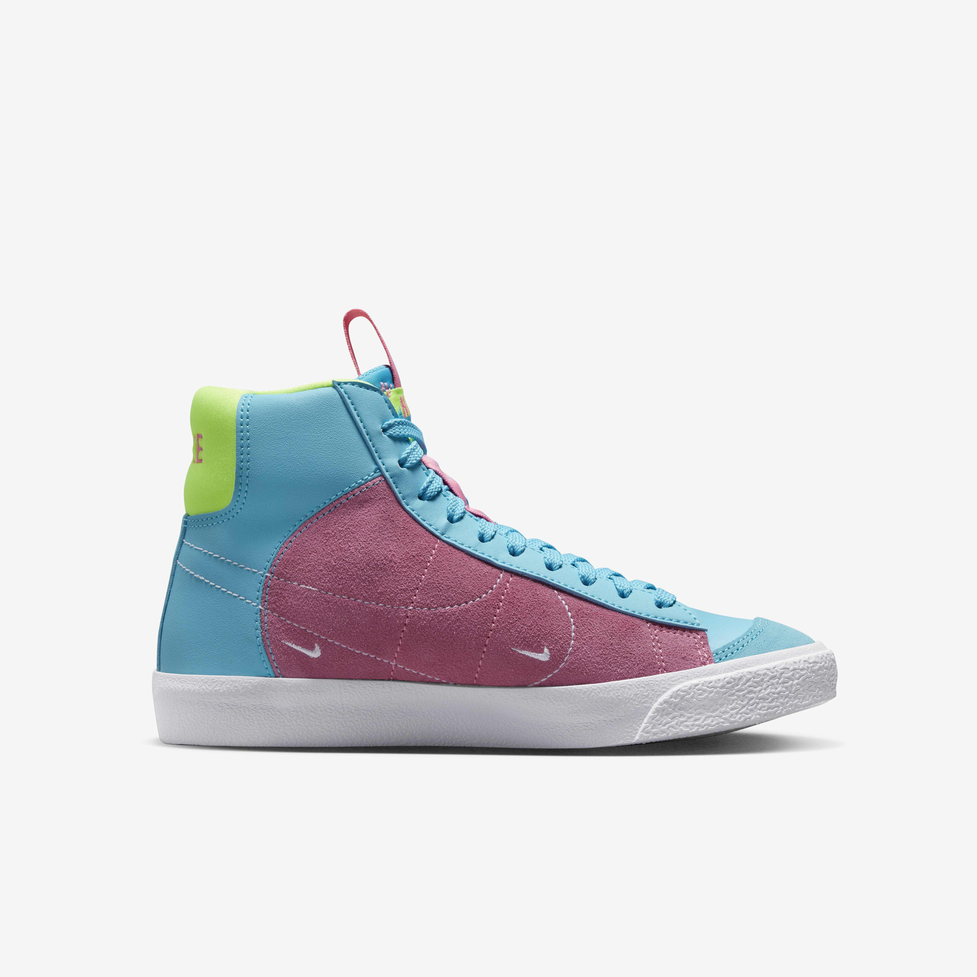 Nike Blazer Mid '77 Dance image number 2