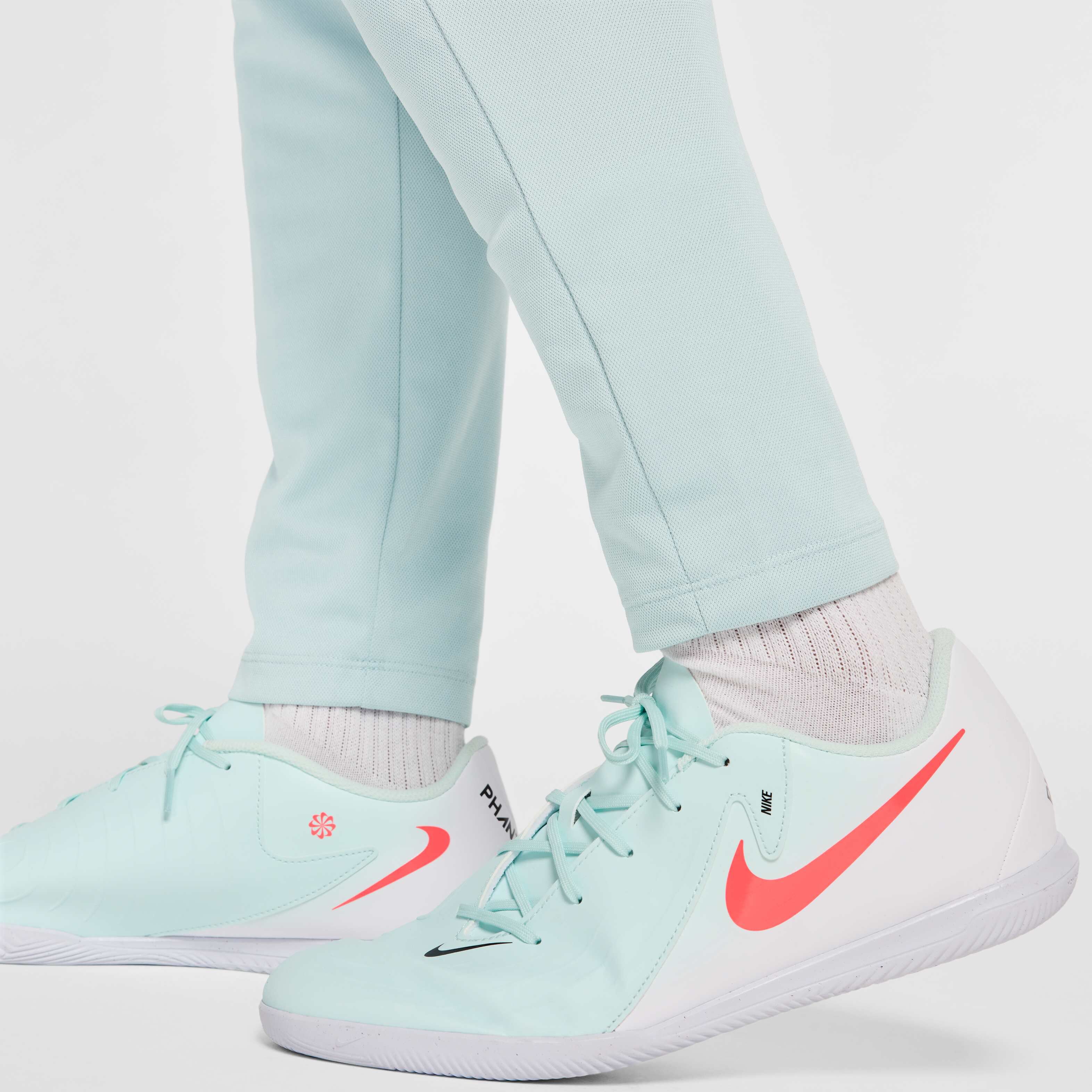 نايكي أكاديمي image number 8