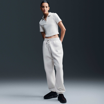 نايكي سبورتسوير فينيكس فليس