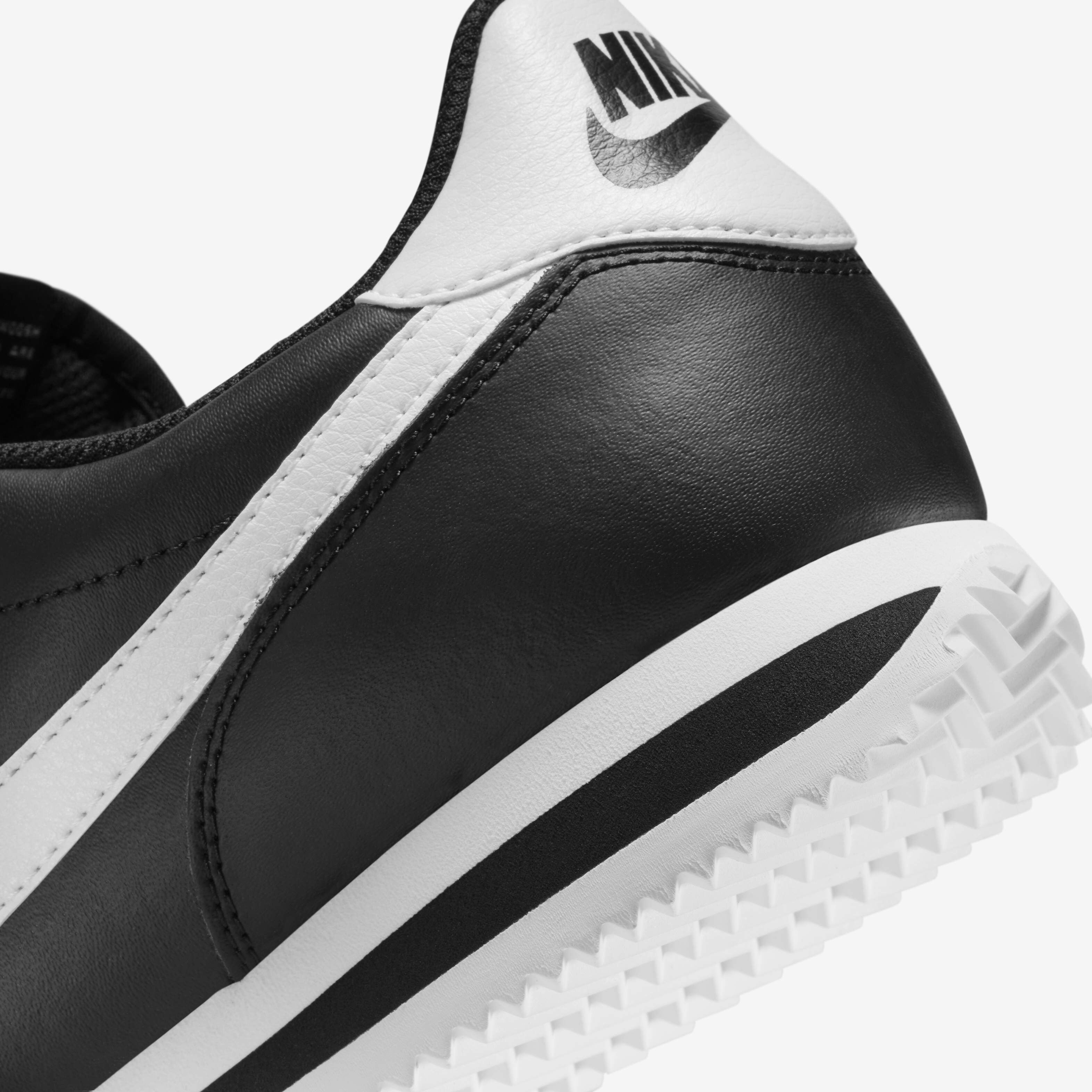 Stores that sell nike cortez hot sale