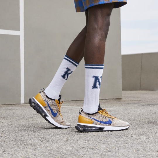 Nike flyknit top racing shoes