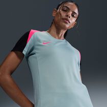 Nike Strike