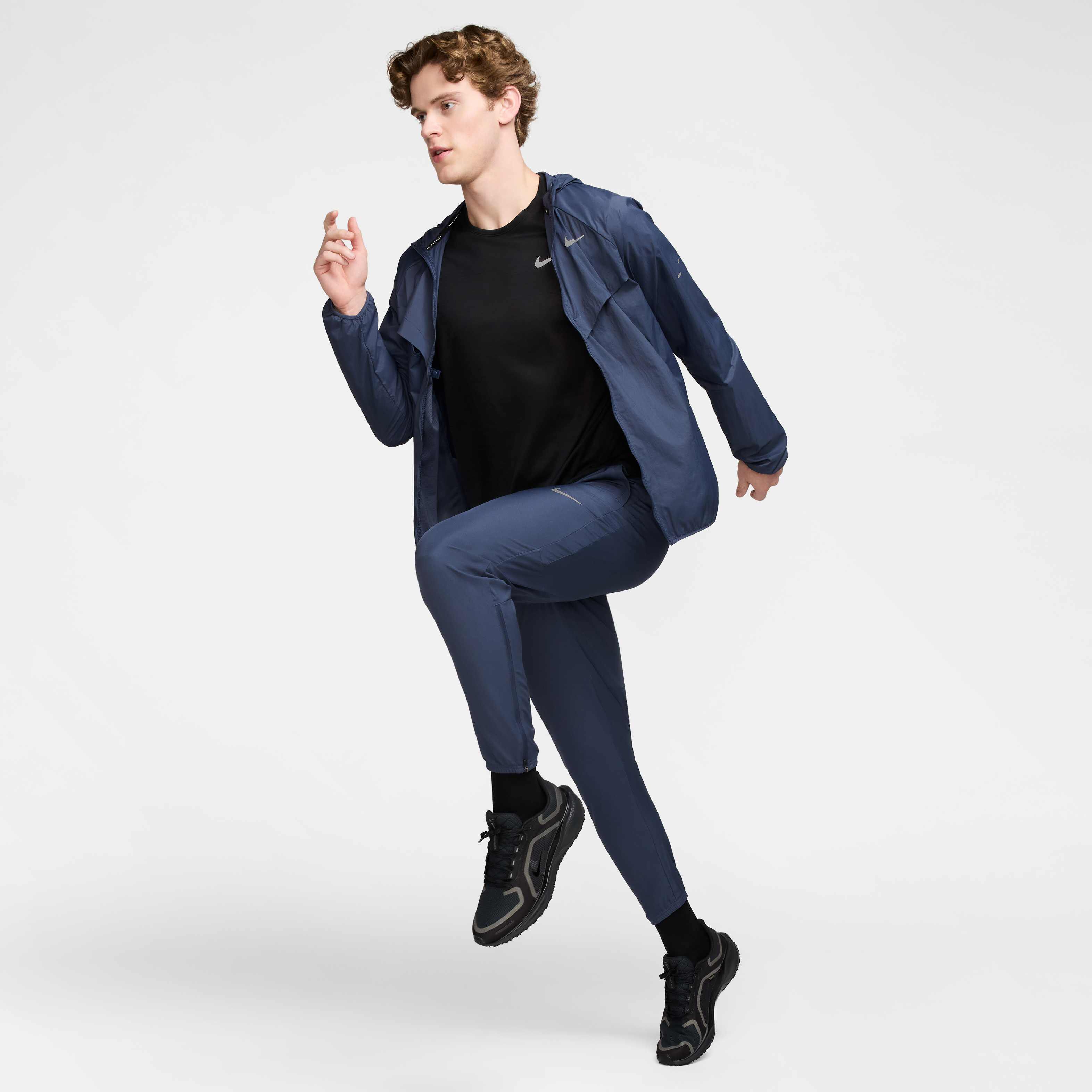 نايكي تشالنجر image number 7