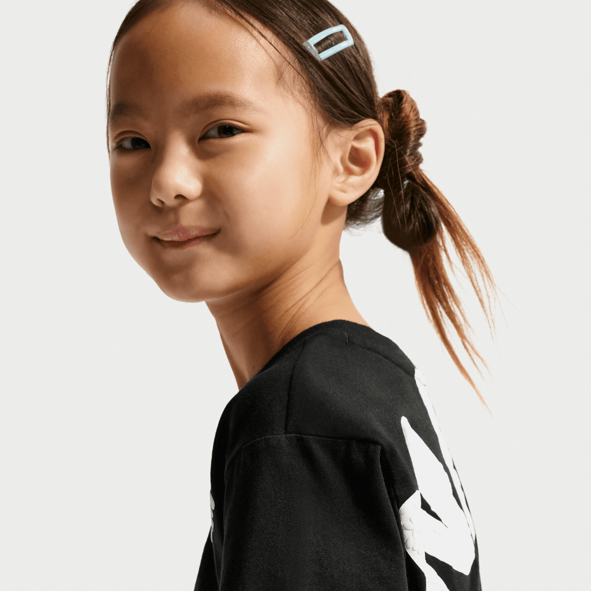 Nike Bold Play image number 4