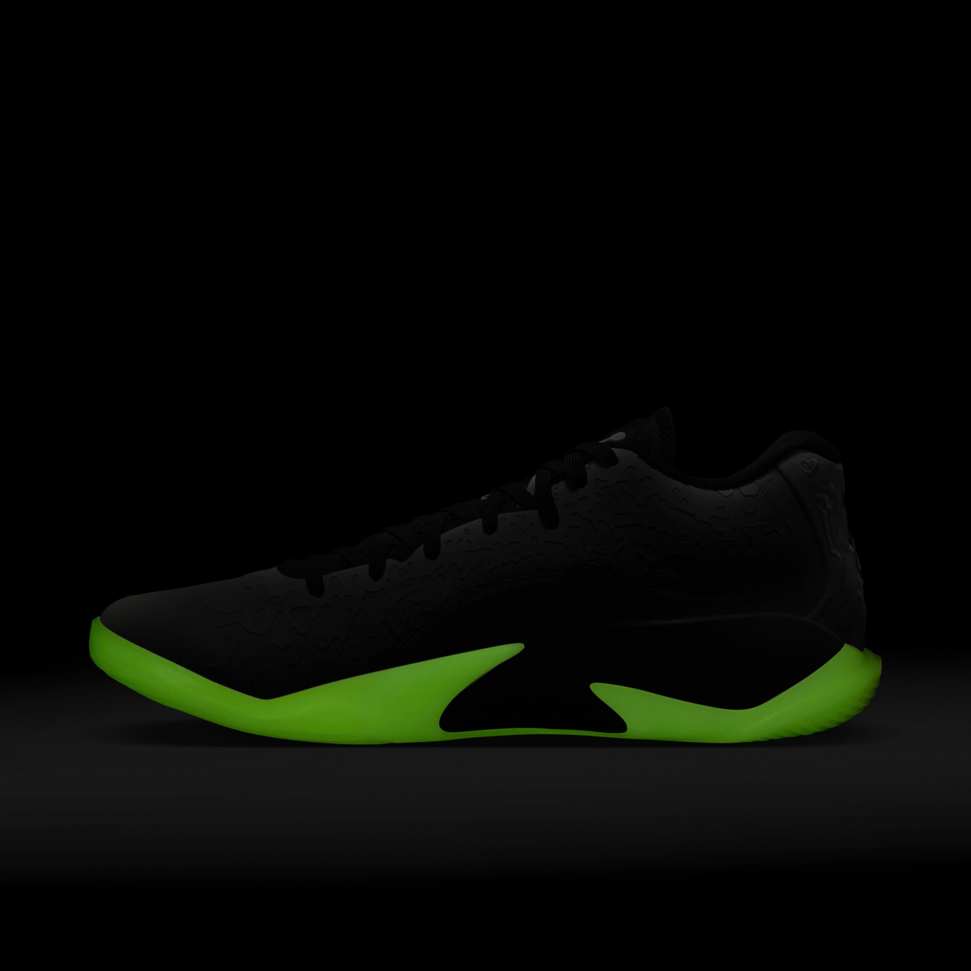 Zion 3 'Mud, Sweat and Tears' image number 10