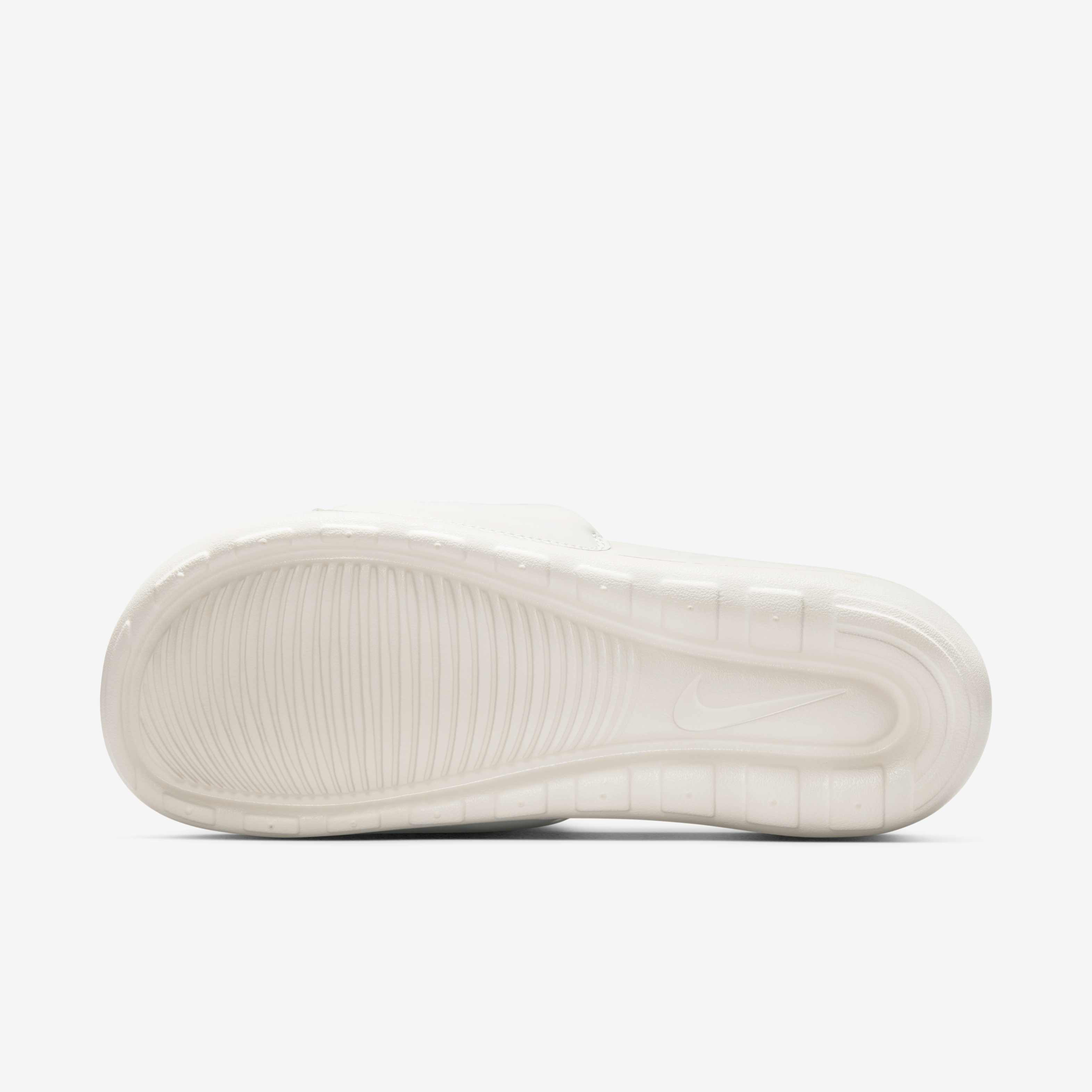 Nike Victori One image number 2