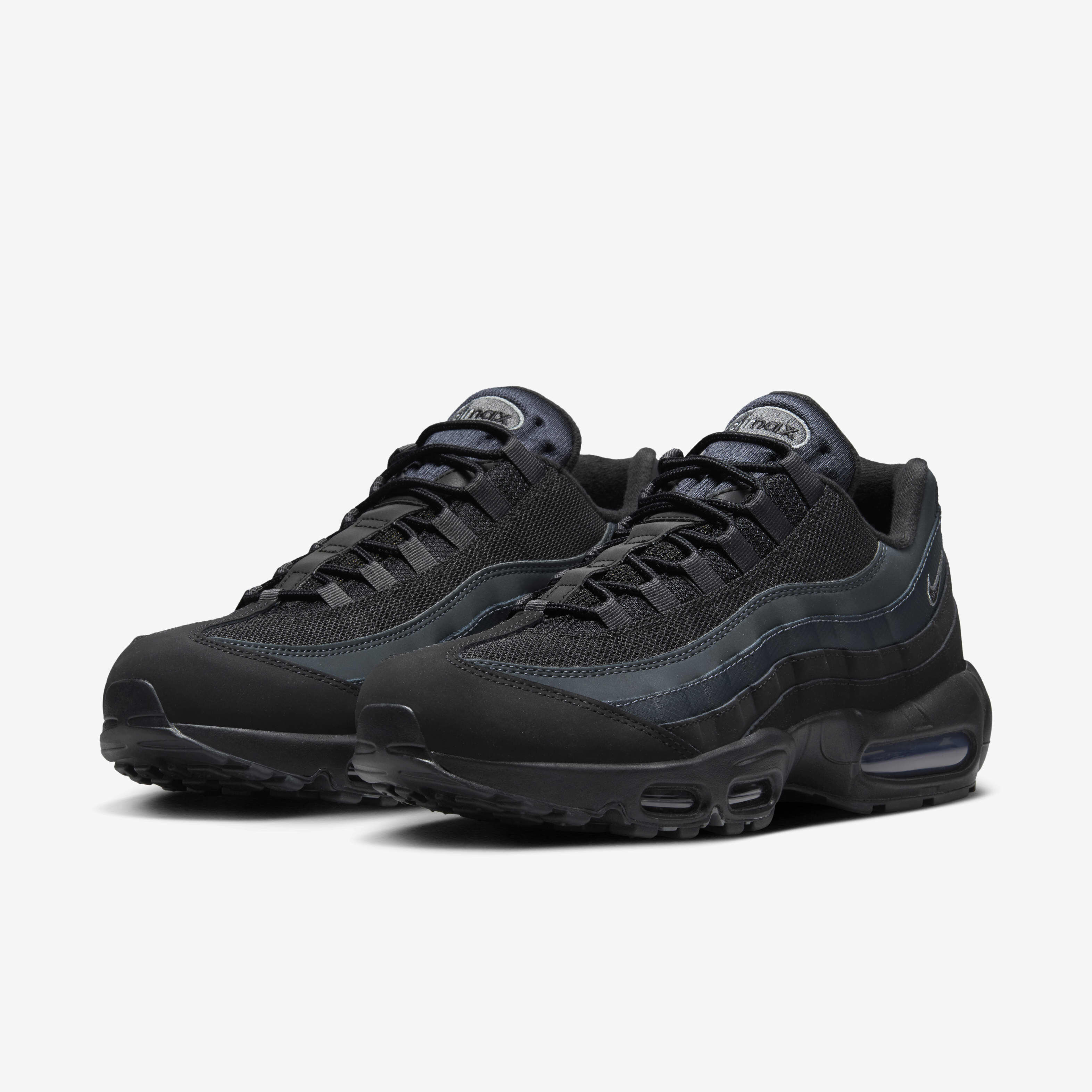 Buy Nike Air Max 95 Men s Shoes Black Smoke Grey Anthracite Nike UAE Official
