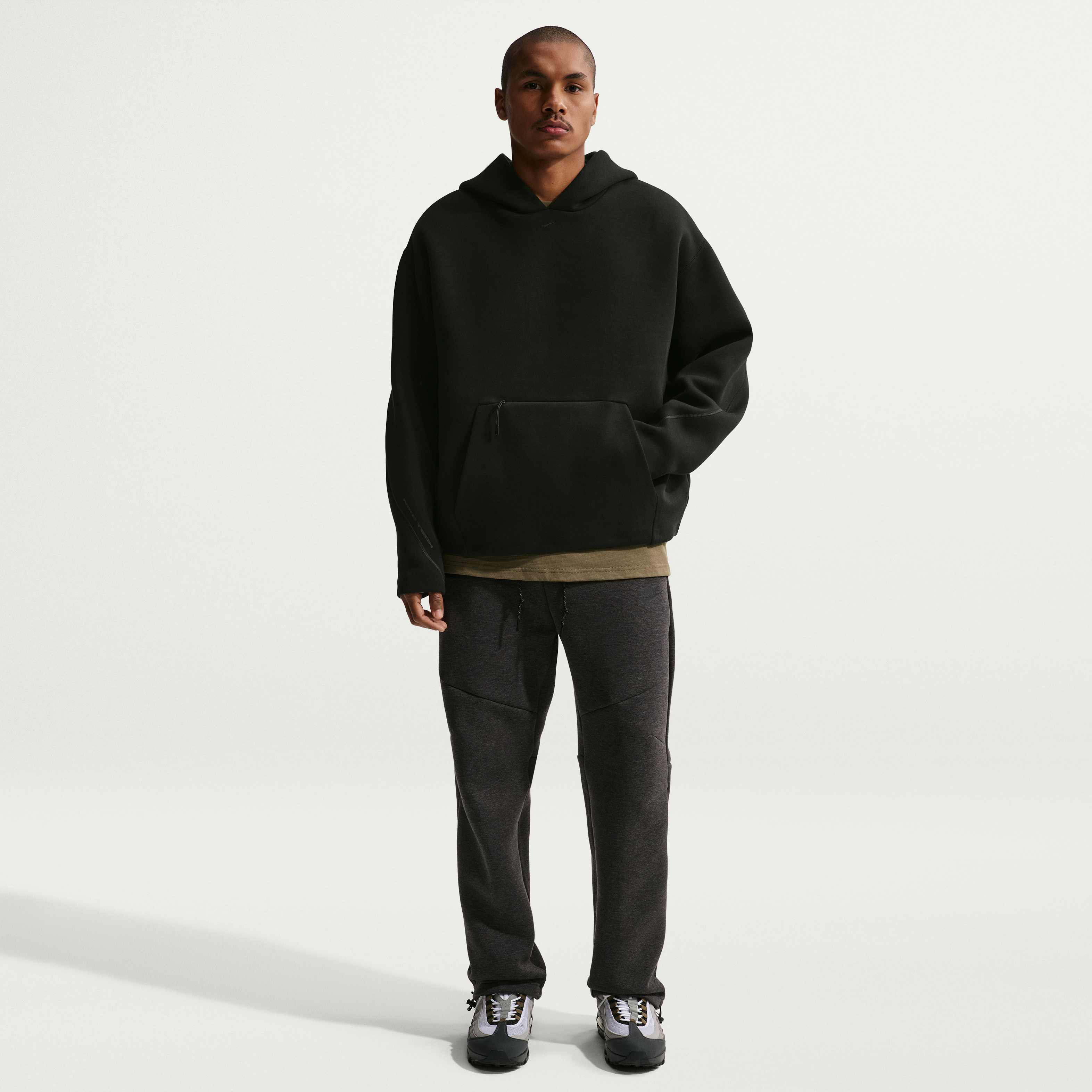 Nike Tech image number 3