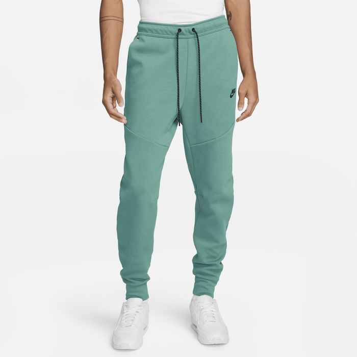Nike fleece joggers deals mens