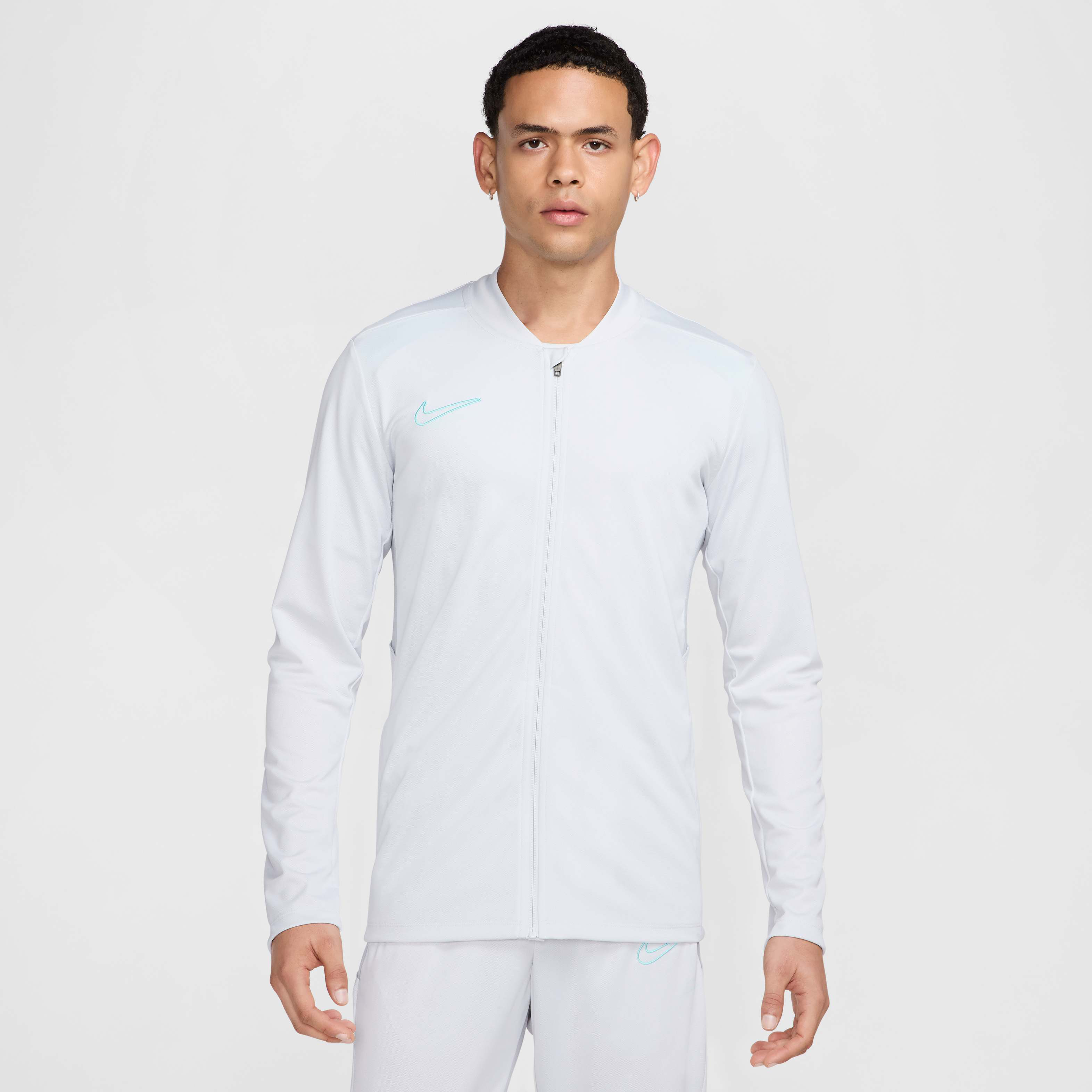 نايكي أكاديمي image number 2