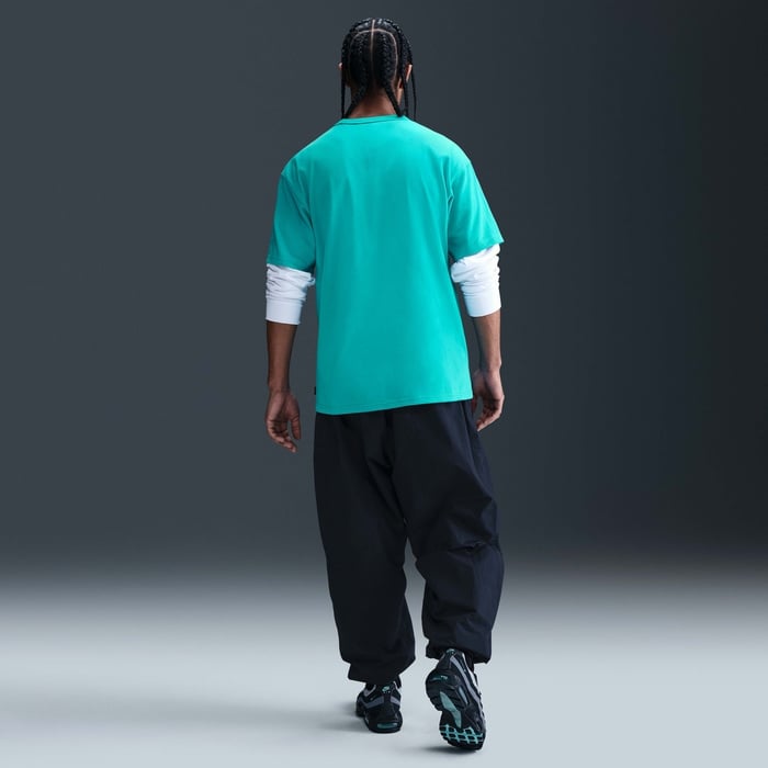 Nike Sportswear Premium Essentials image number 4 Nike Sportswear Premium Essentials image number 4