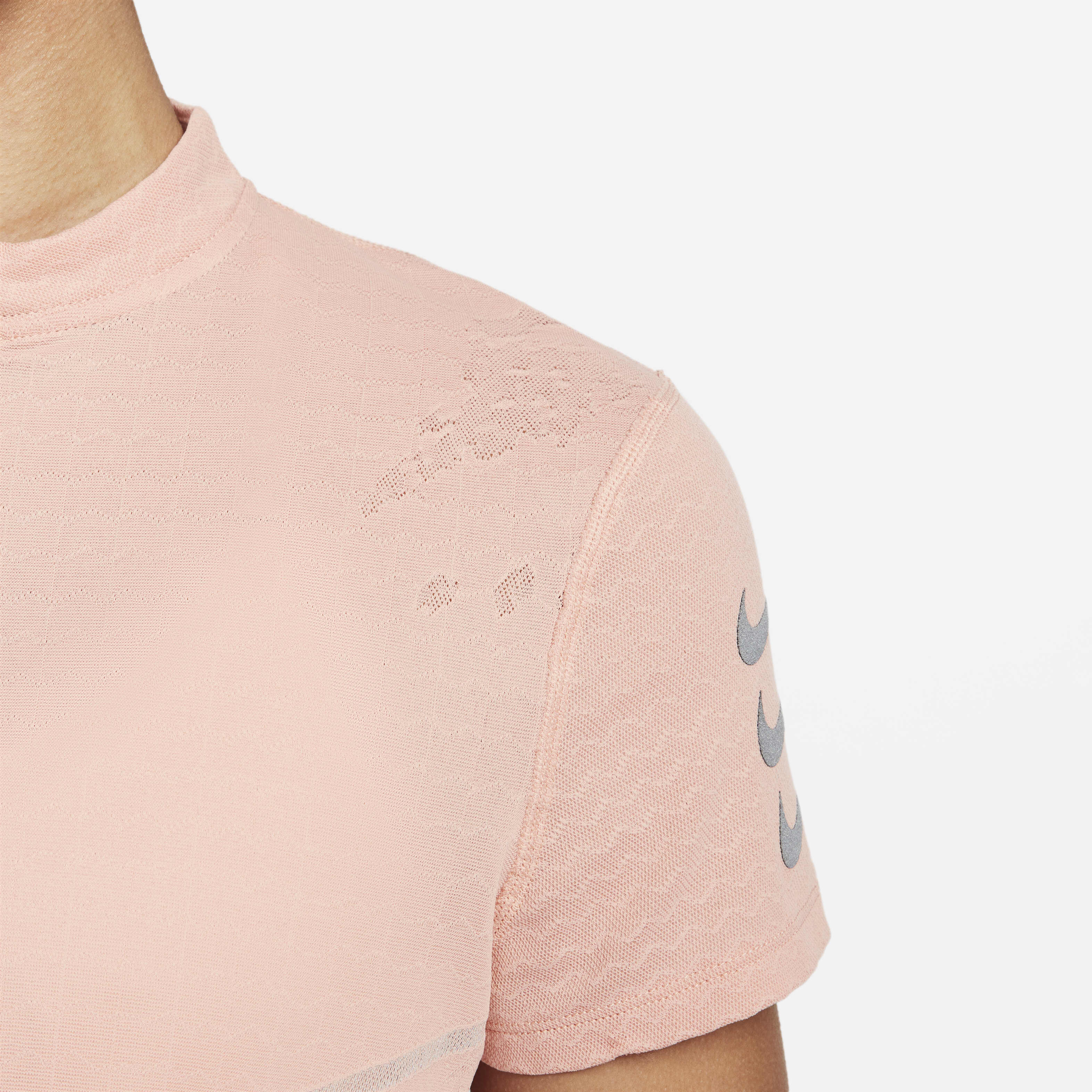Nike Dri-FIT ADV Run Division image number 3