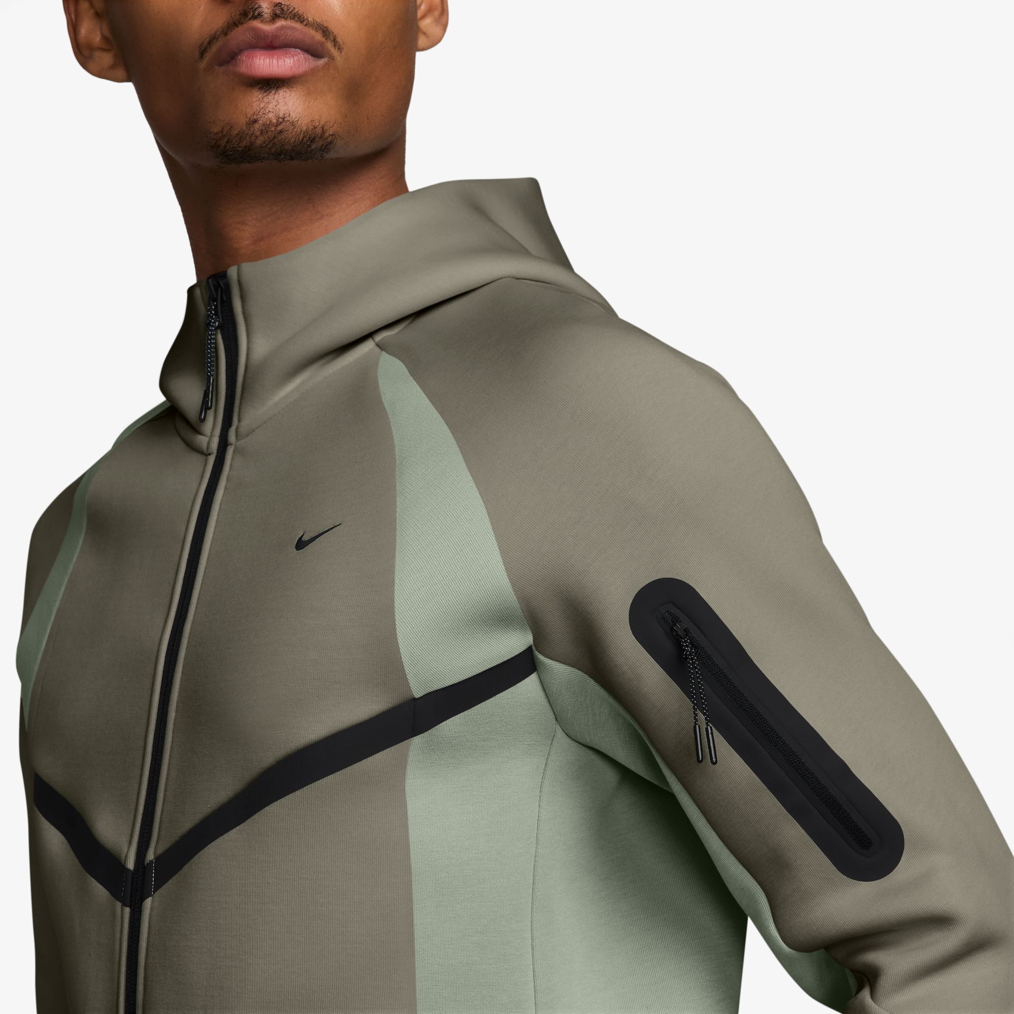 Nike Tech image number 2