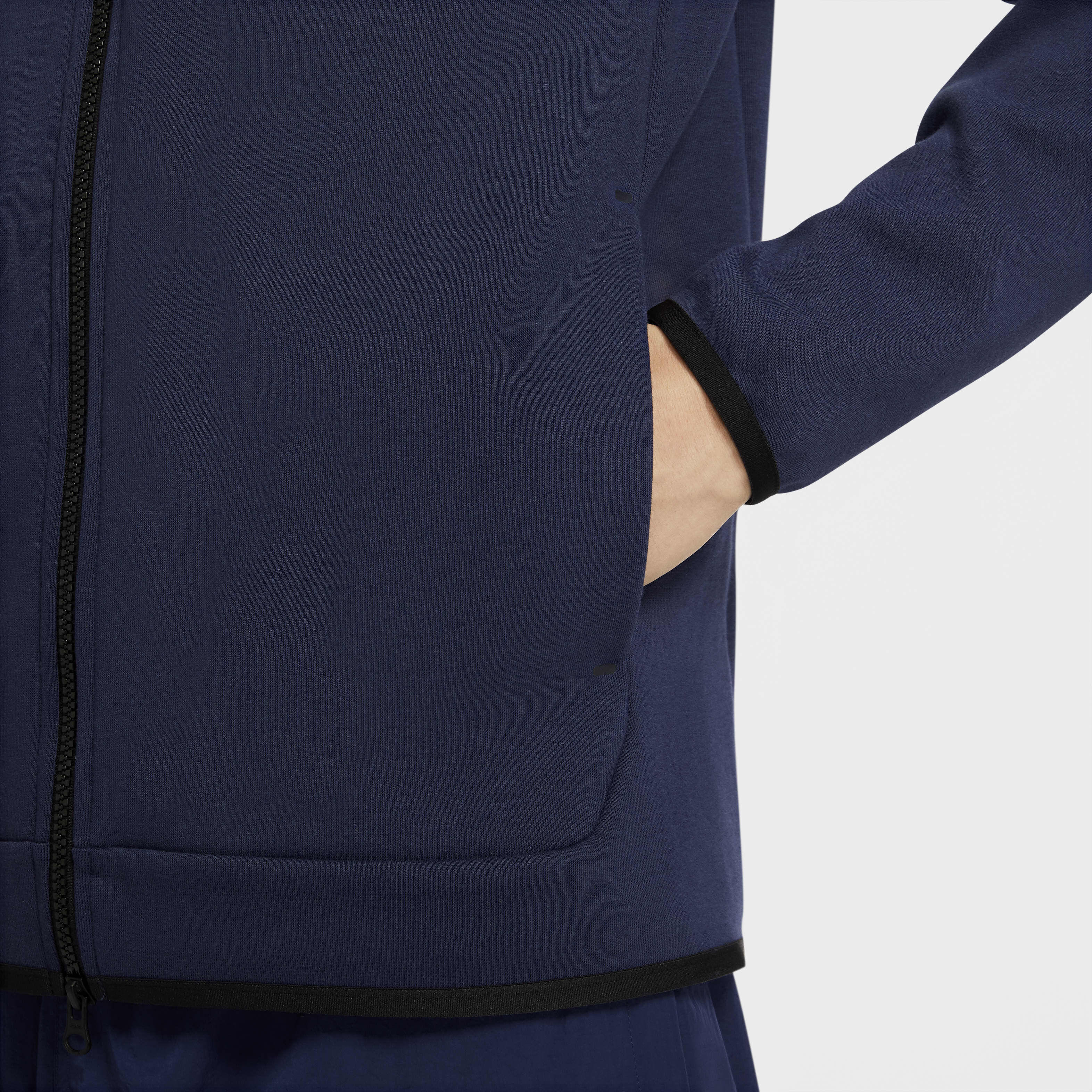 Nike Sportswear Tech Fleece image number 5