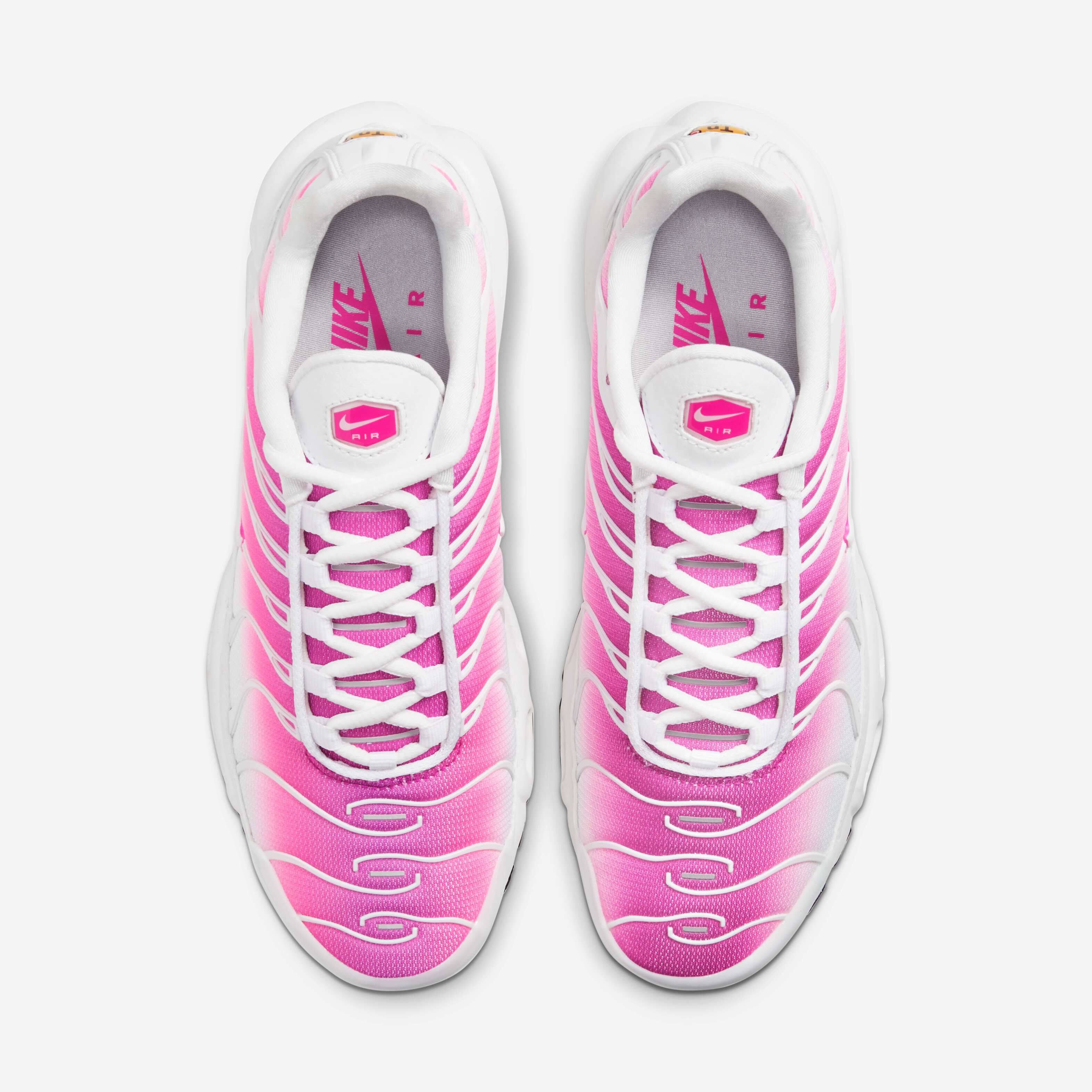 Nike Air Max Plus image number 3