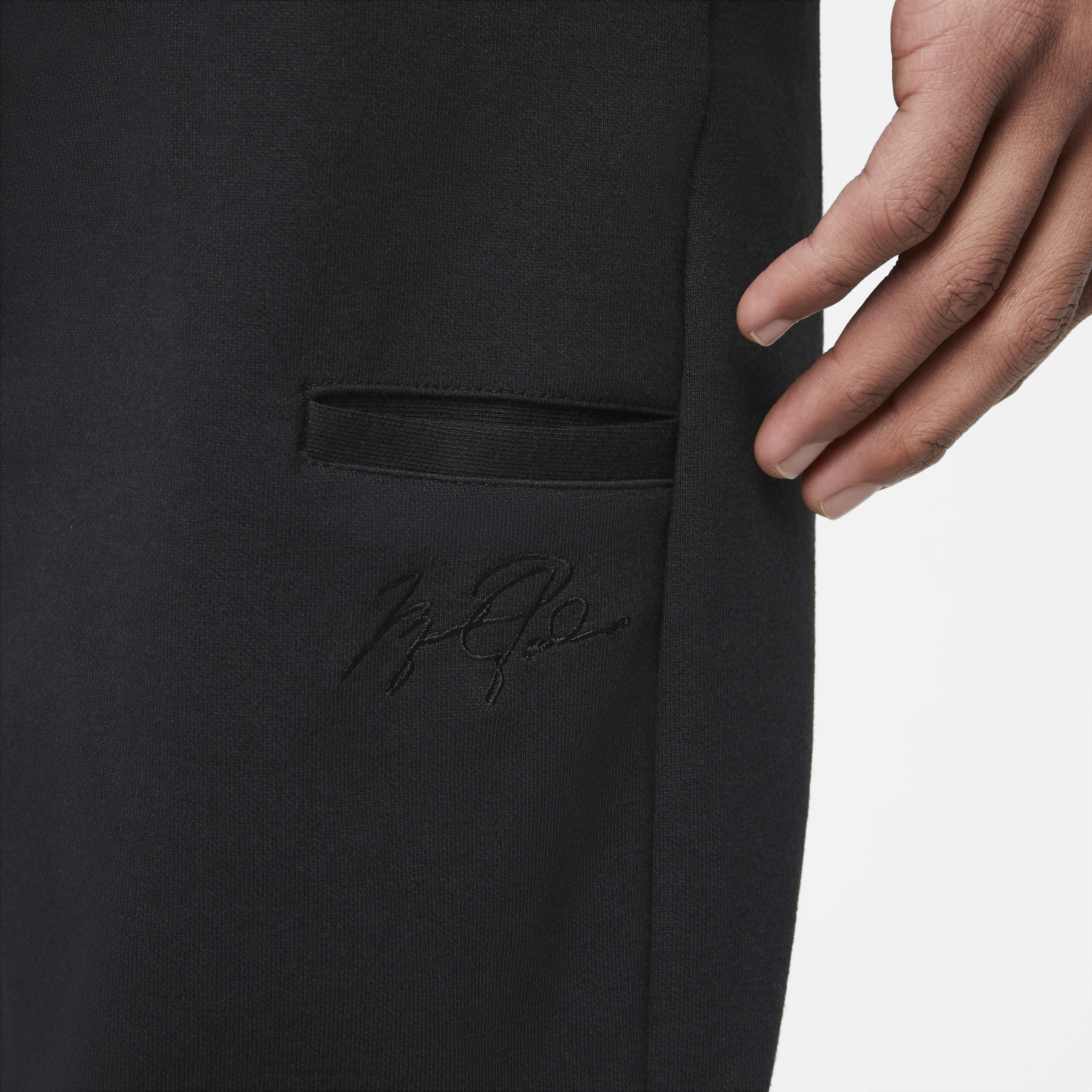 Jordan Essentials image number 5