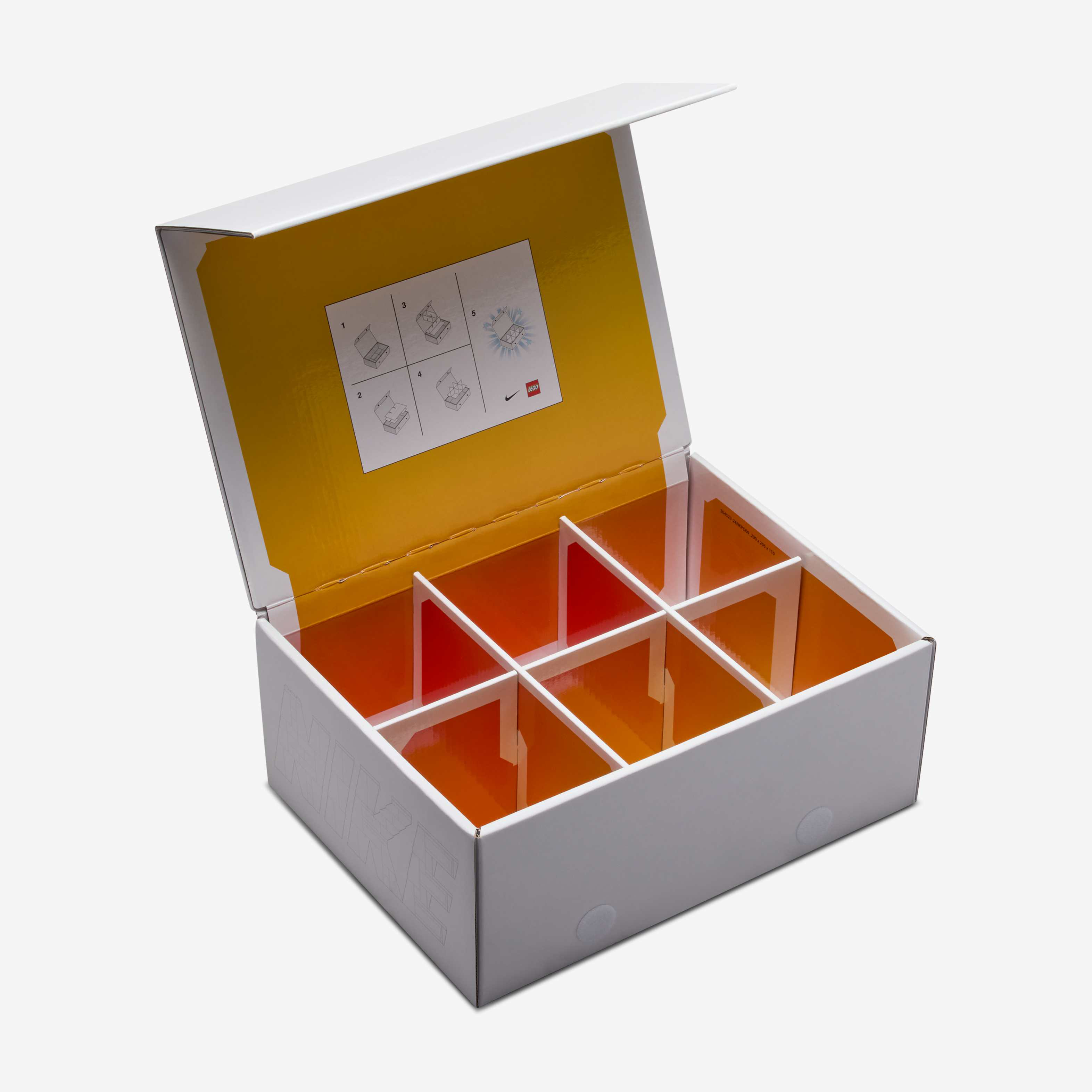 Nike Dunk Low x LEGO&reg; Collection image number 11