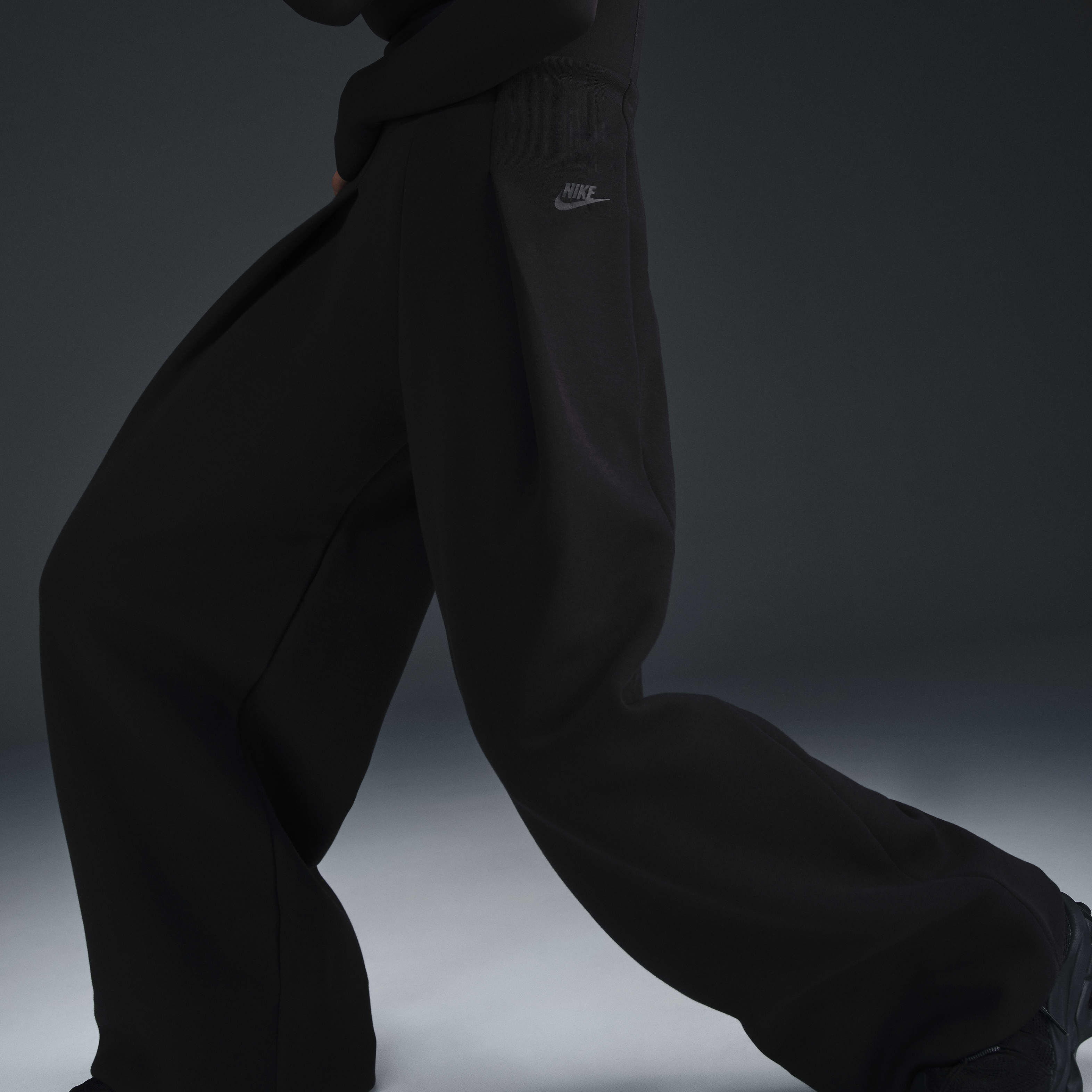 Nike Sportswear Tech Fleece image number 1