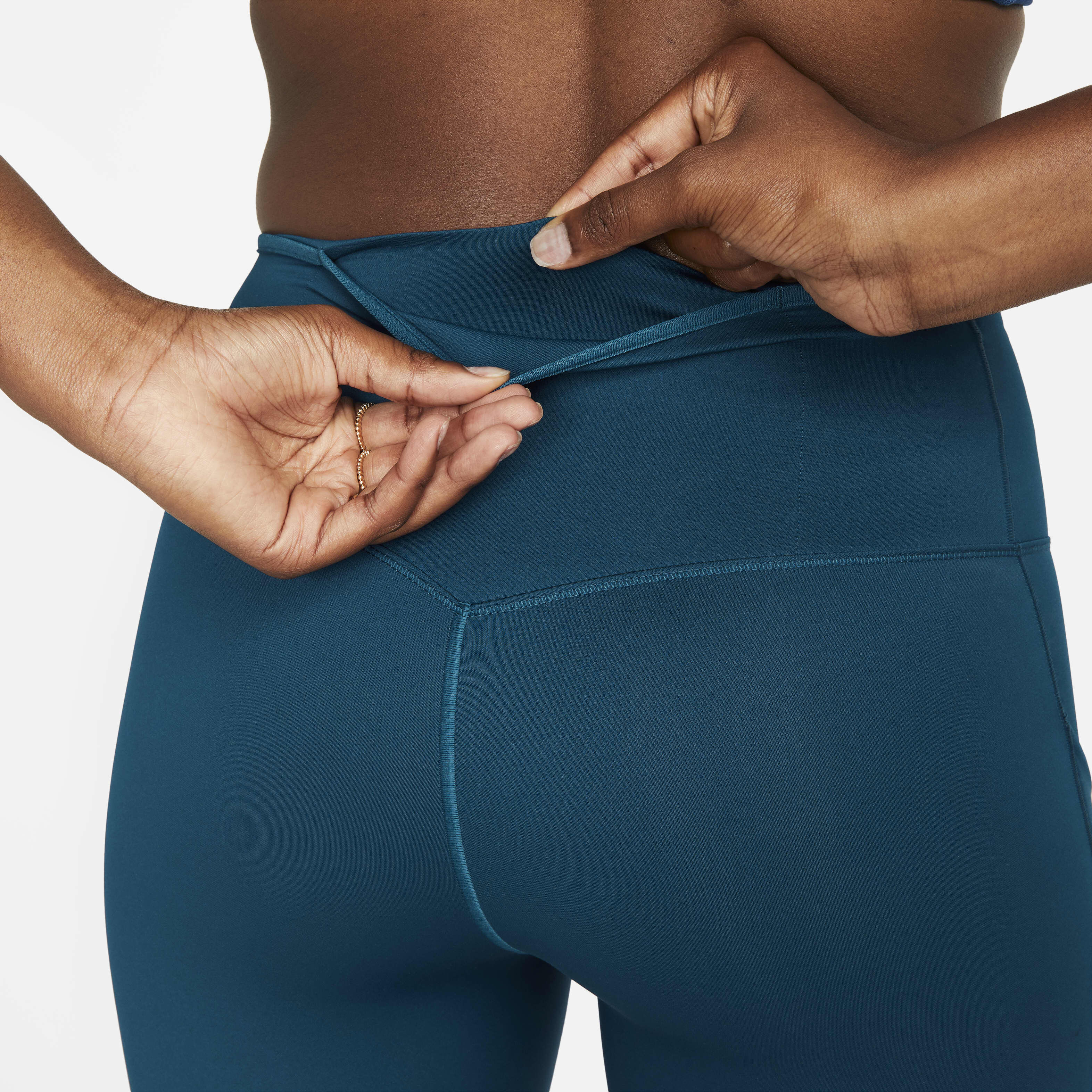 نايكي جو image number 6