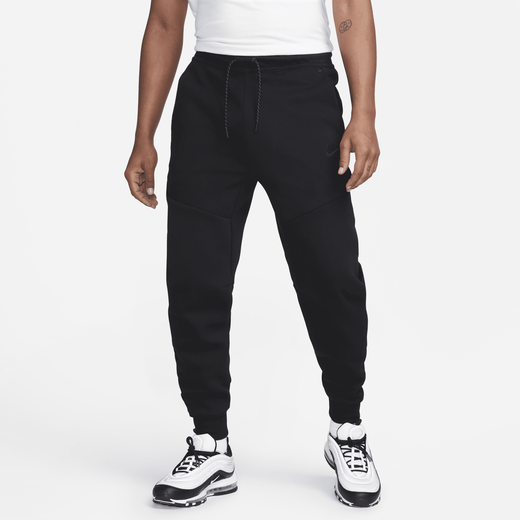Nike black slim fit shop jogging bottoms