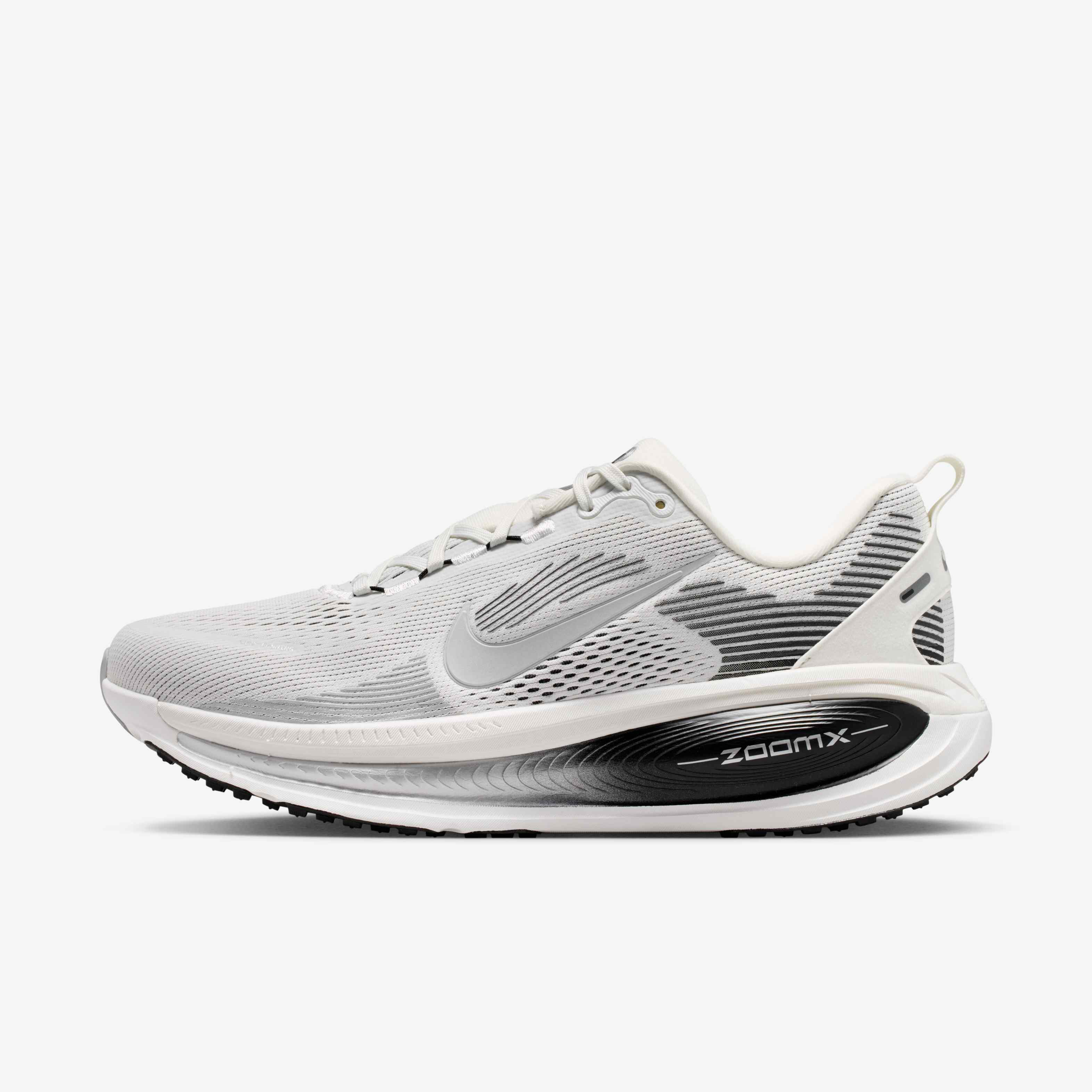 Nike Vomero 18 image number 0