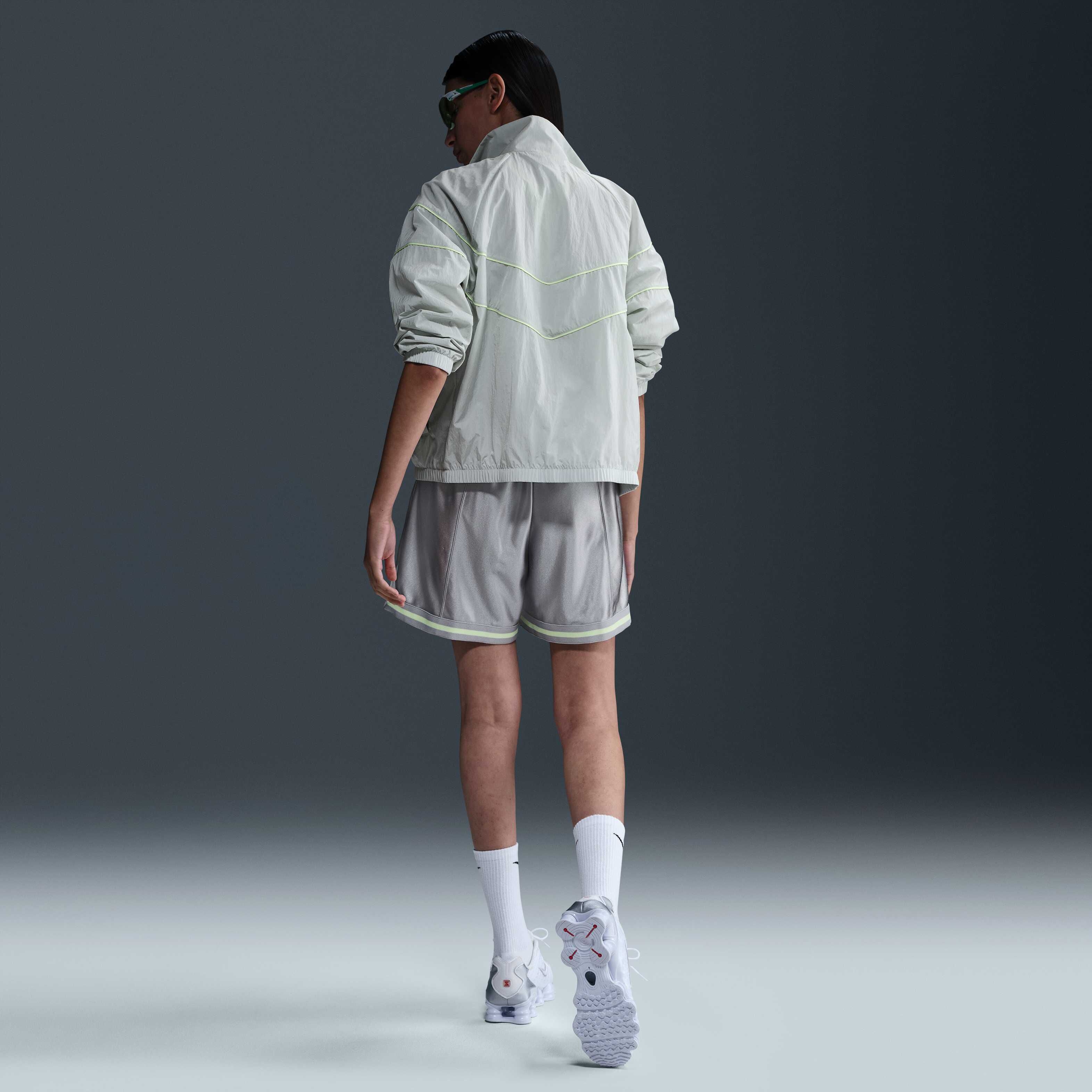 نايكي سبورتسوير image number 3