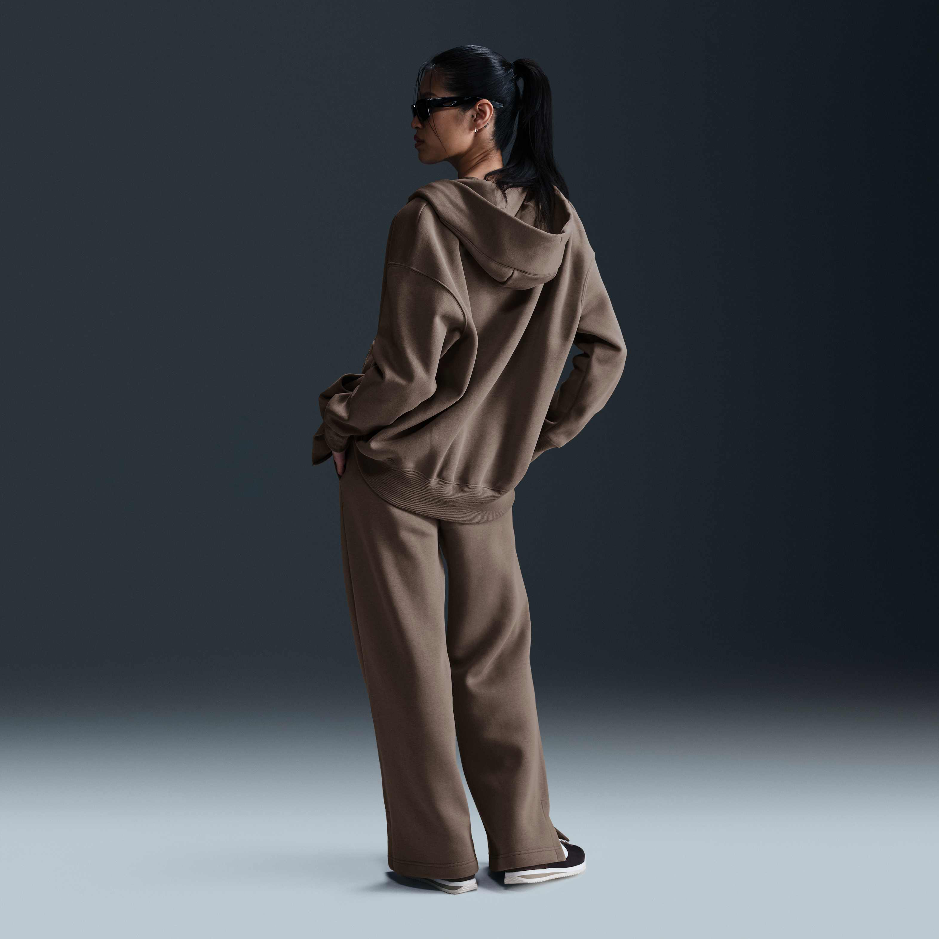 نايكي سبورتسوير فينيكس فليس image number 3