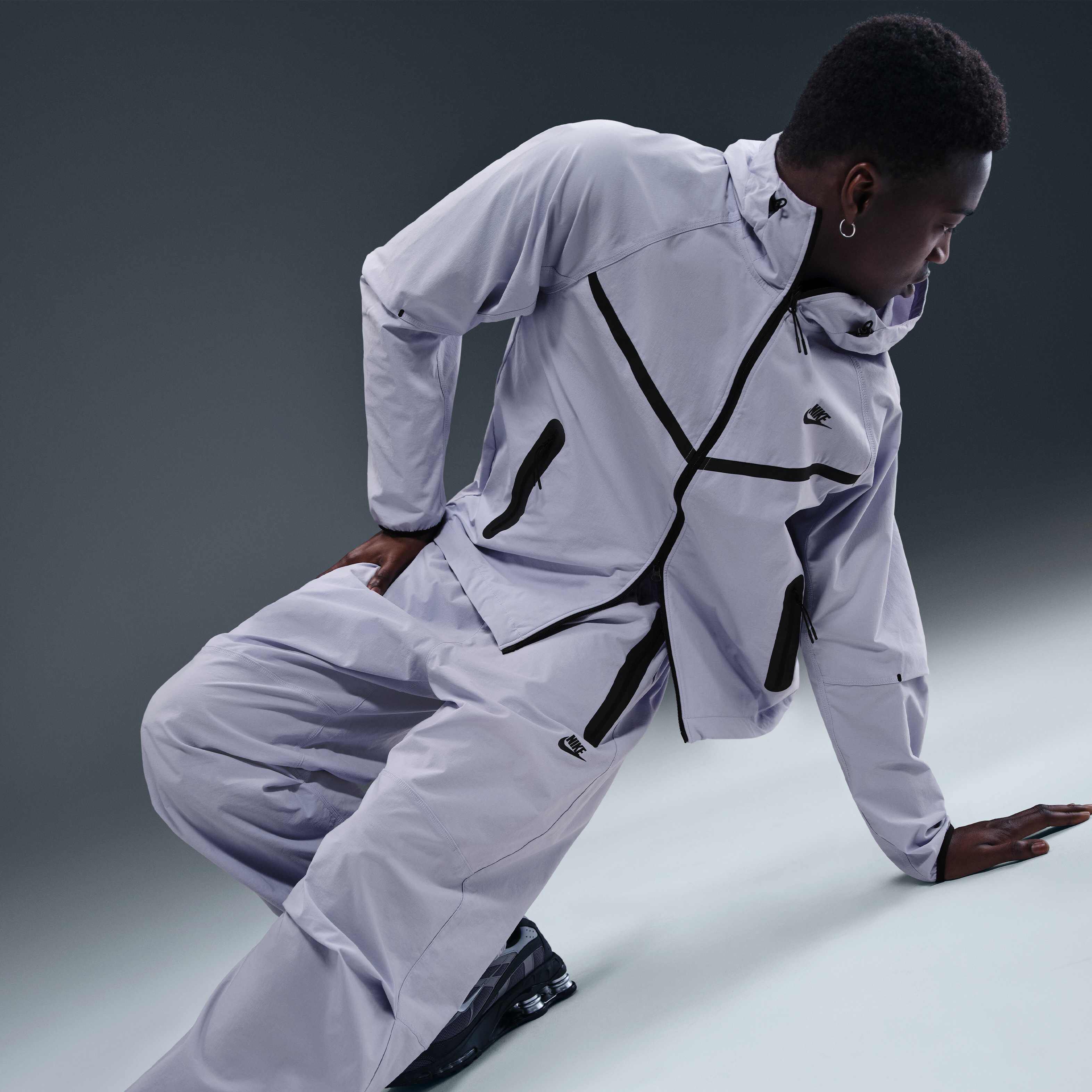 نايكي تك image number 4