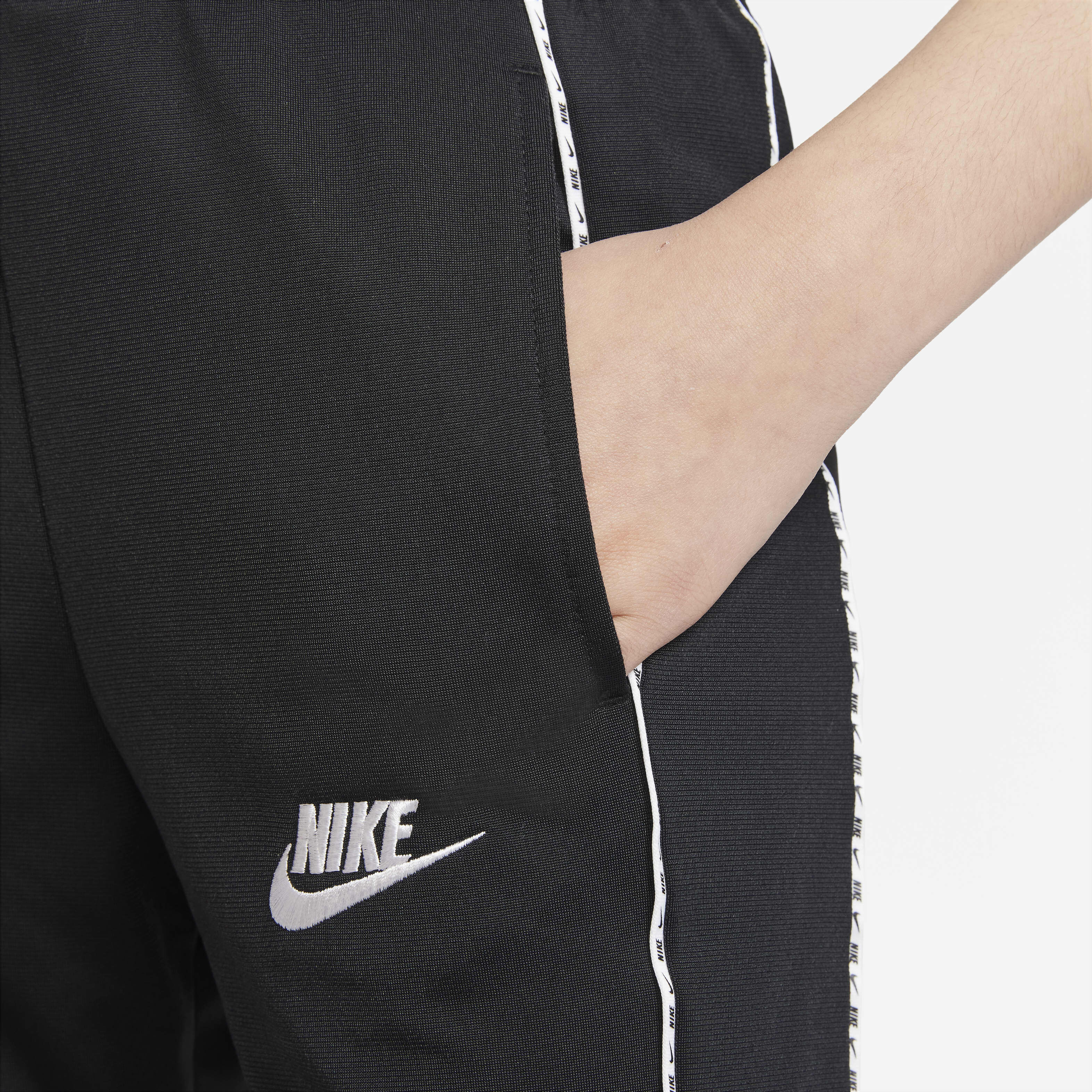 Nike Sportswear image number 6