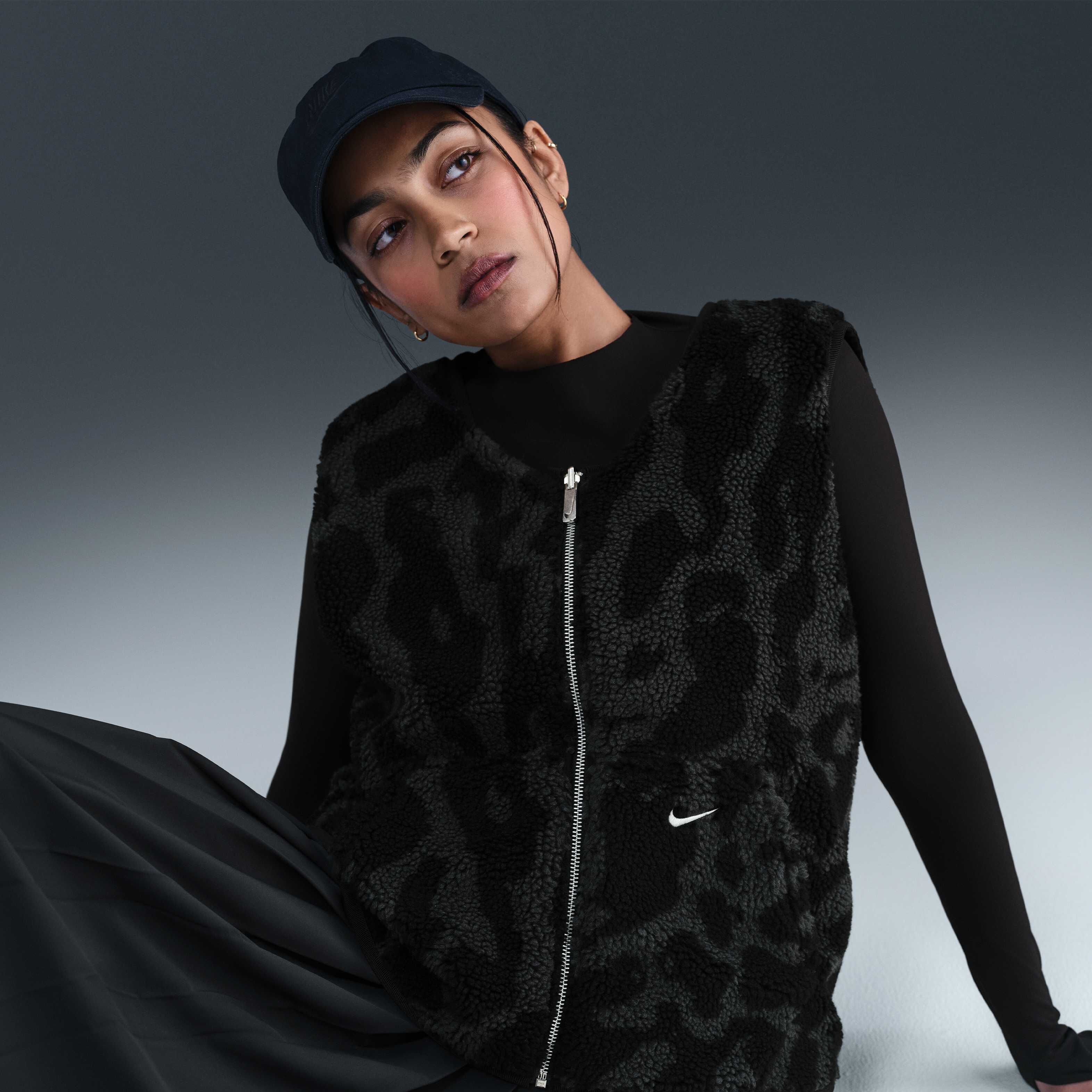 Nike Sportswear image number 2