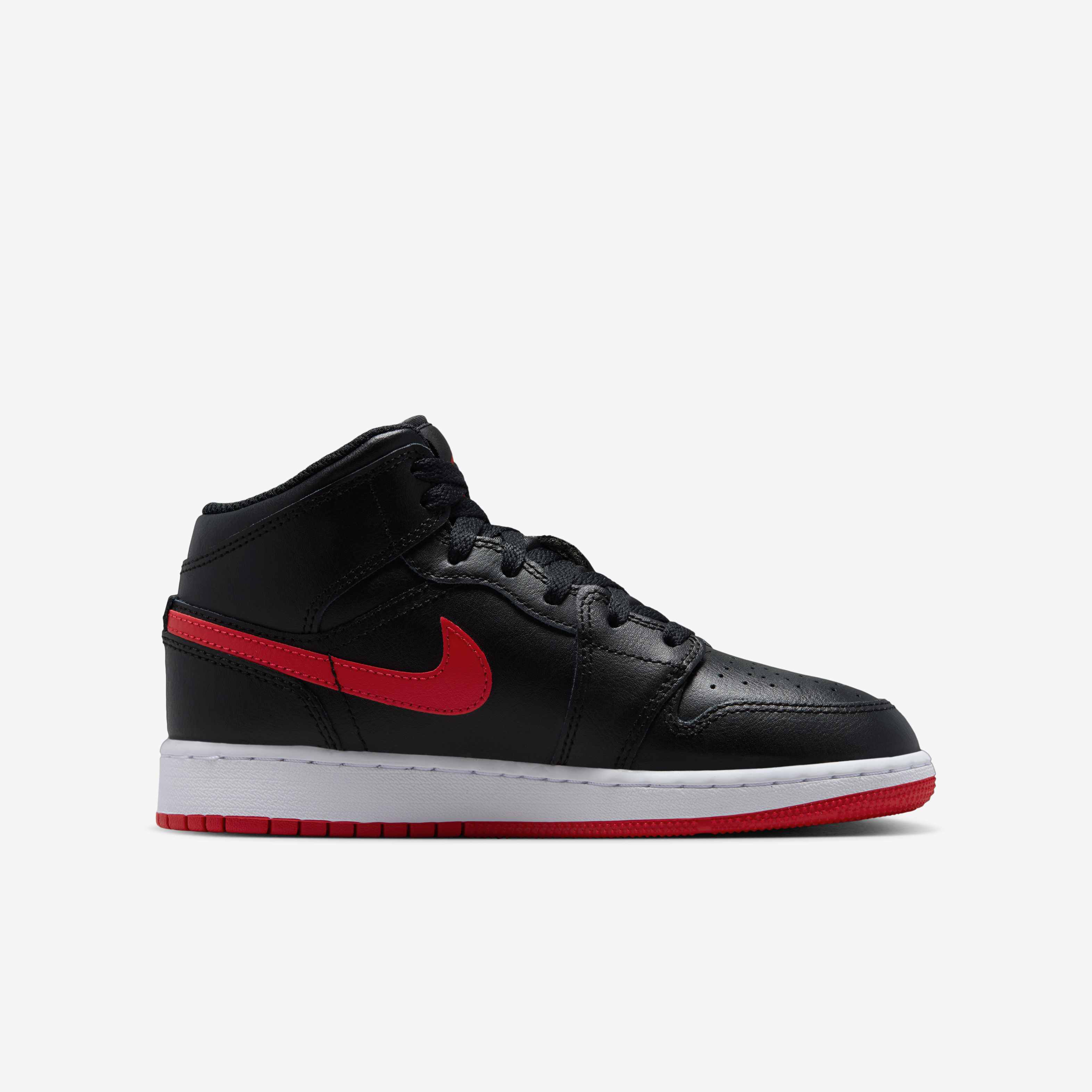 Air Jordan 1 Mid image number 2