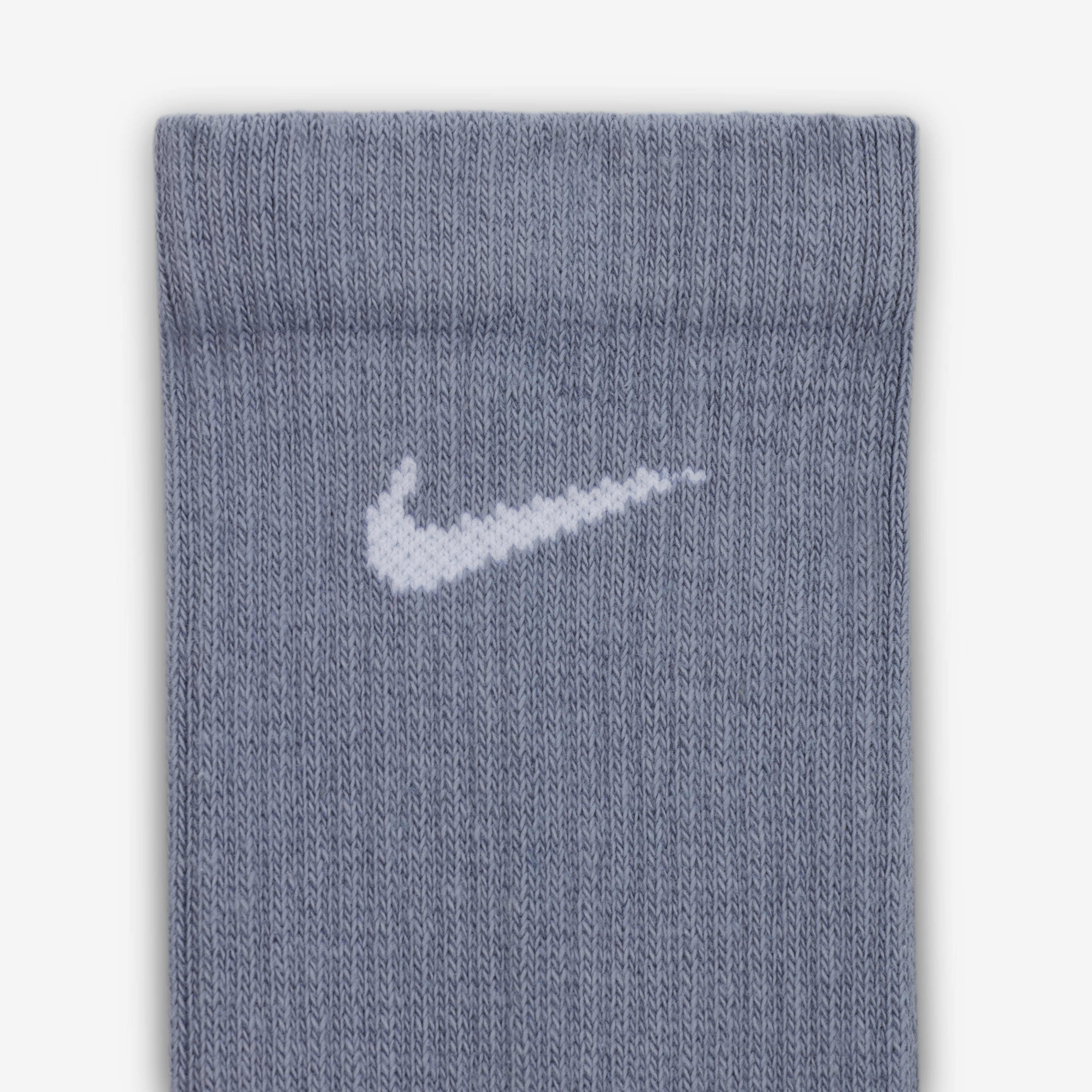 Nike Everyday Plus Cushioned image number 3