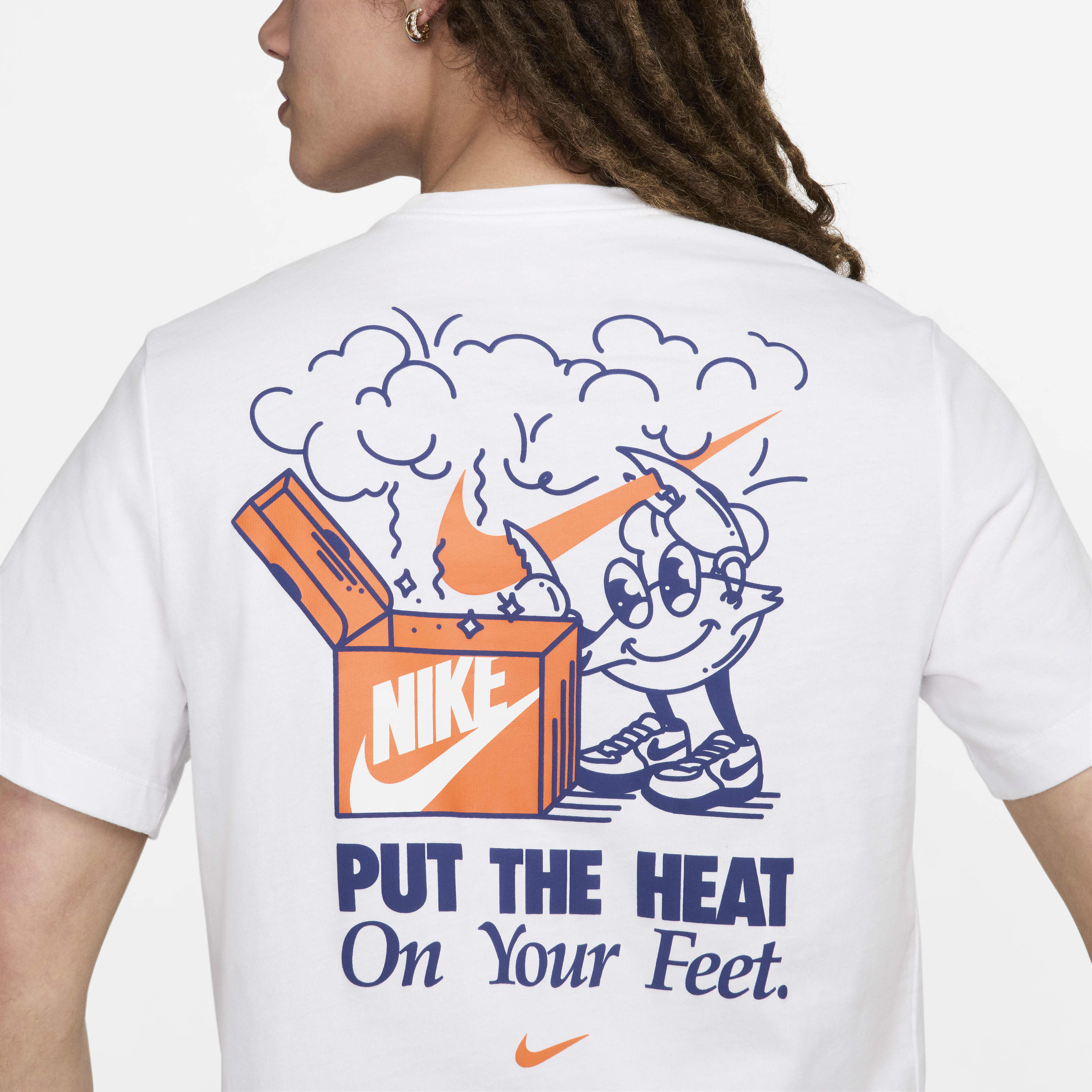 Nike t shirt foot store