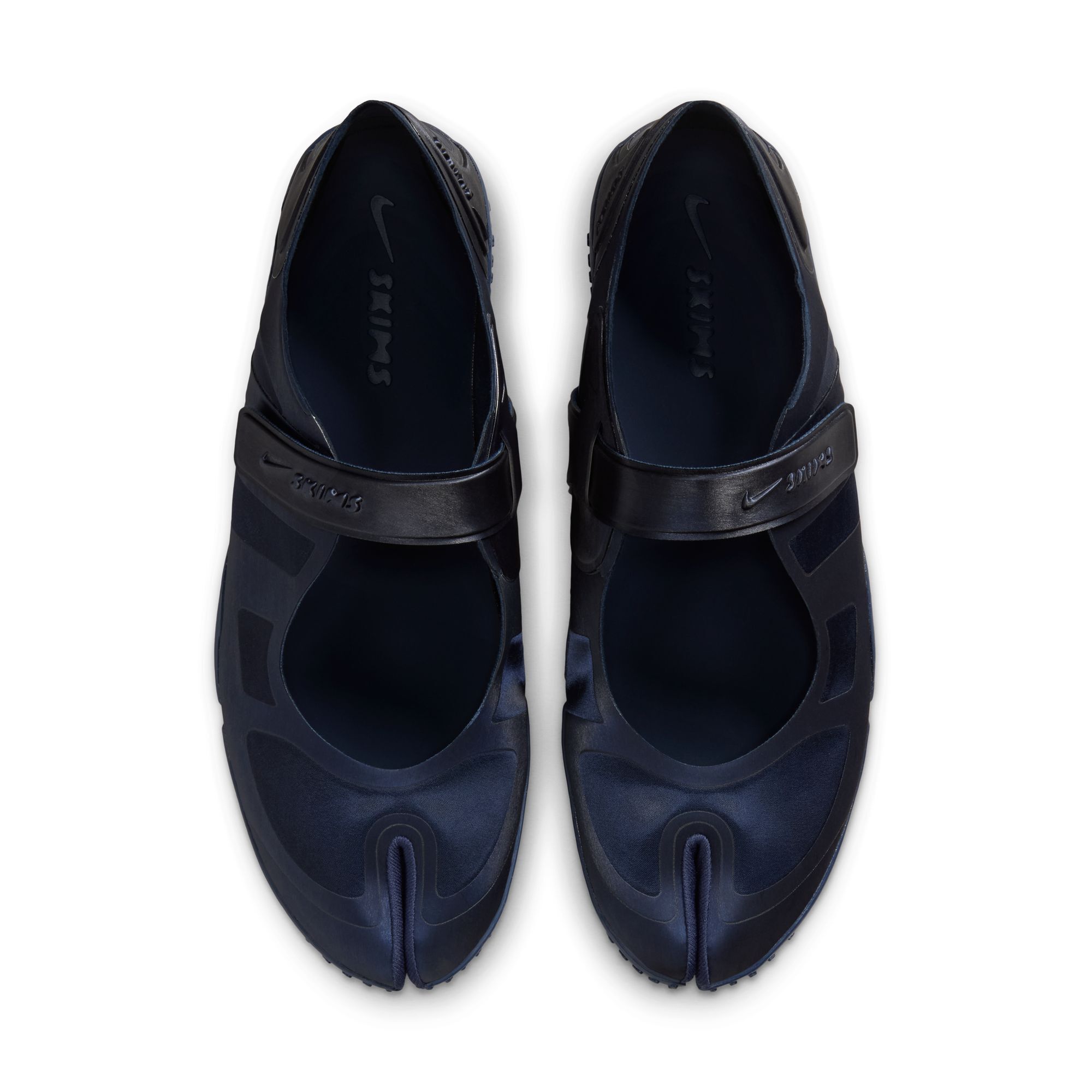 NikeSKIMS ريفت ساتين image number 3