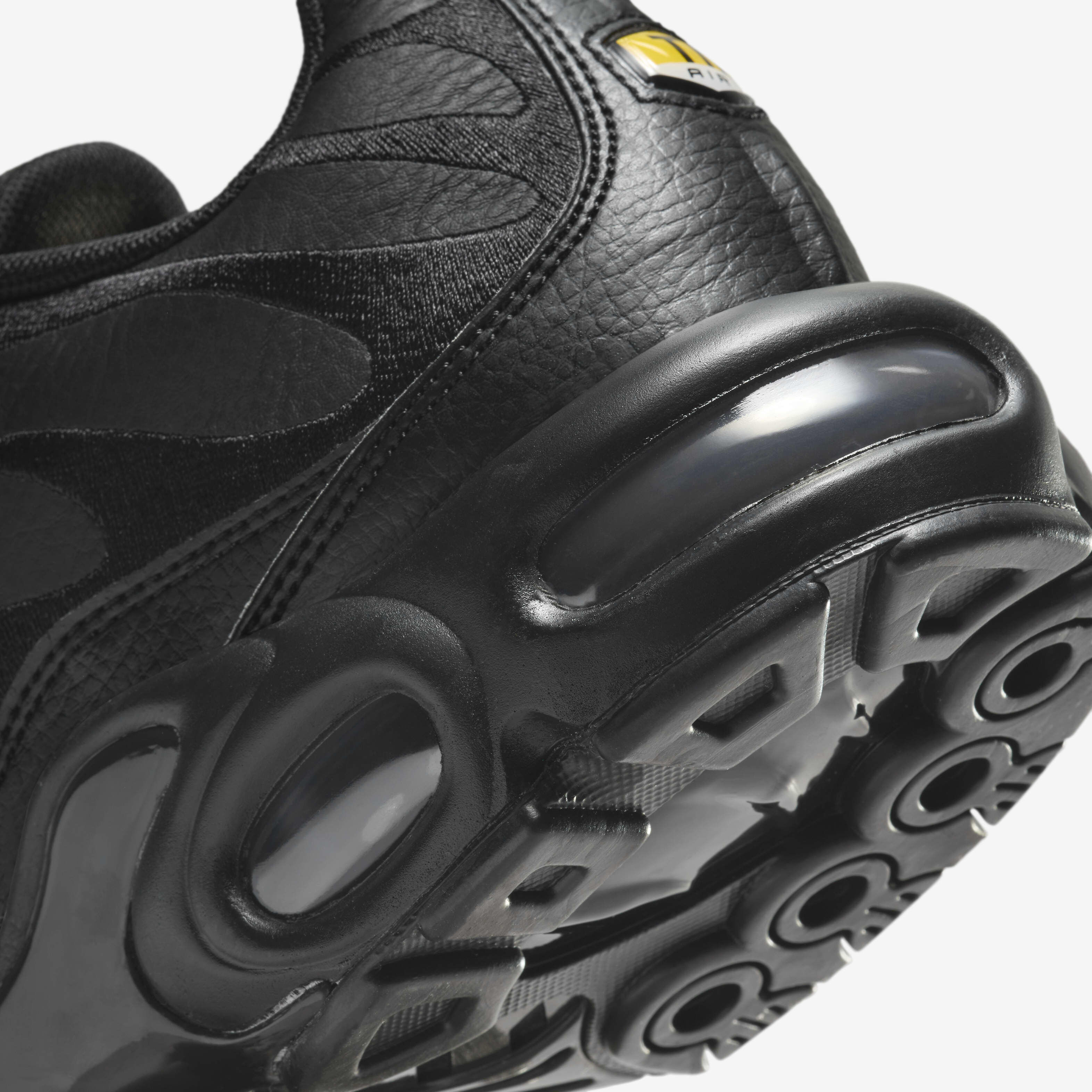 Nike Air Max Plus image number 8