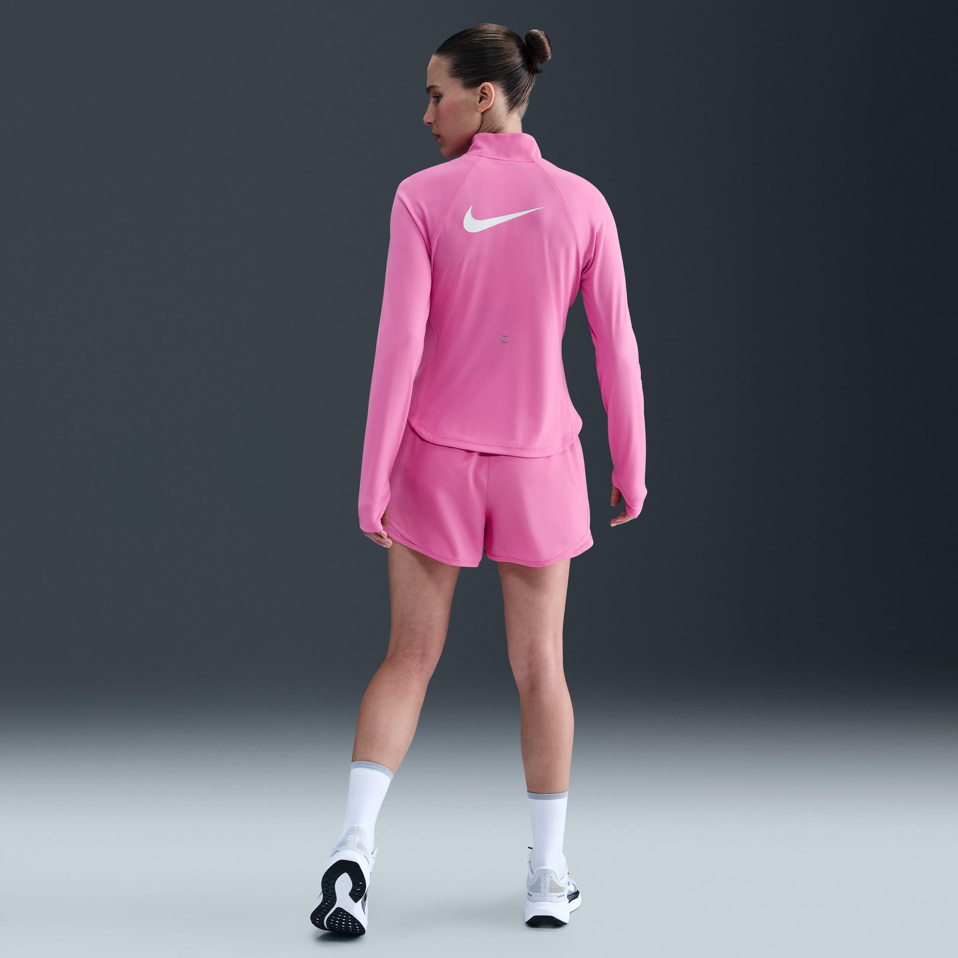 Nike Tempo Swoosh Run image number 4