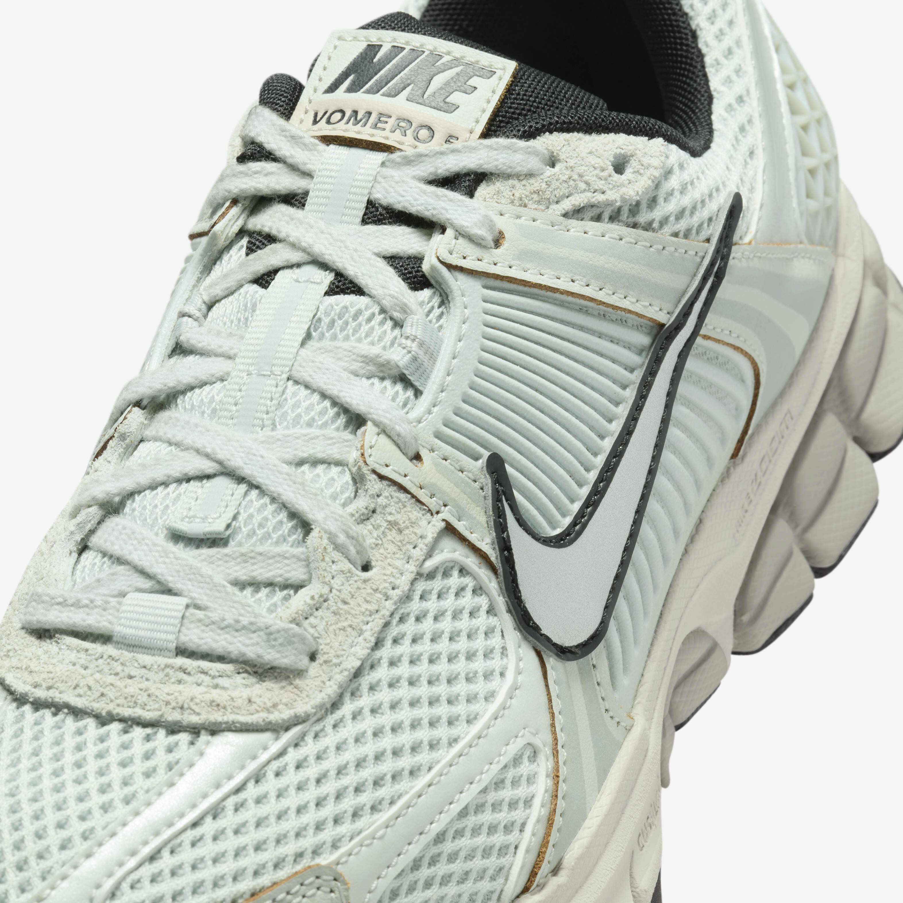 Buy Nike Zoom Vomero 5 Women's Shoes - Light Silver/Light Bone