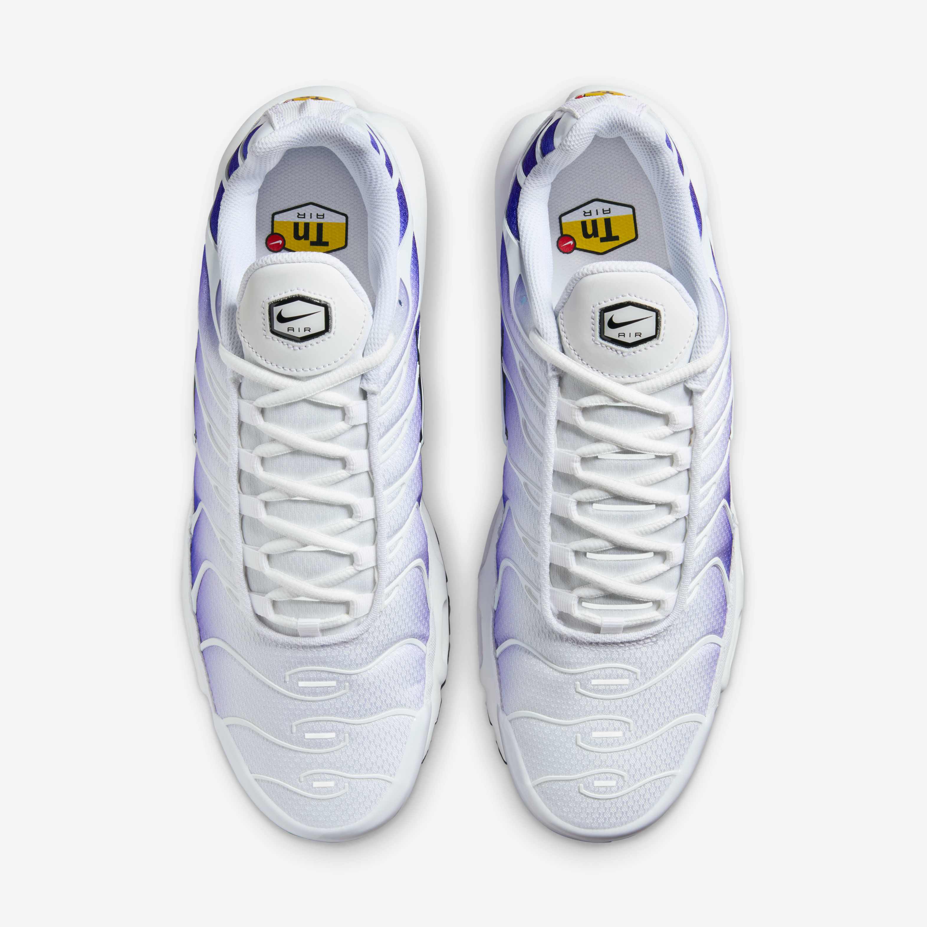 Nike Air Max Plus image number 3