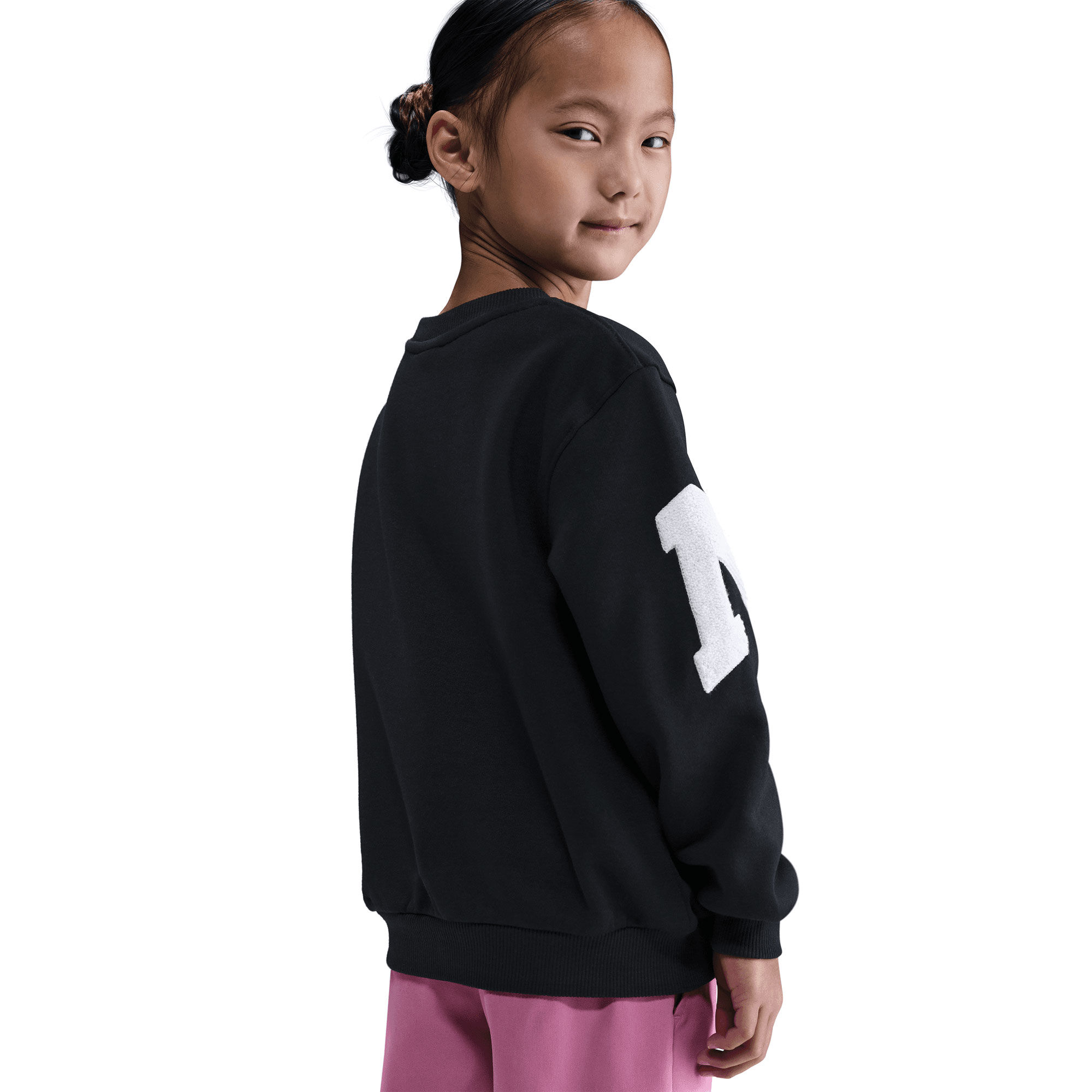 نايكي كلوب image number 8