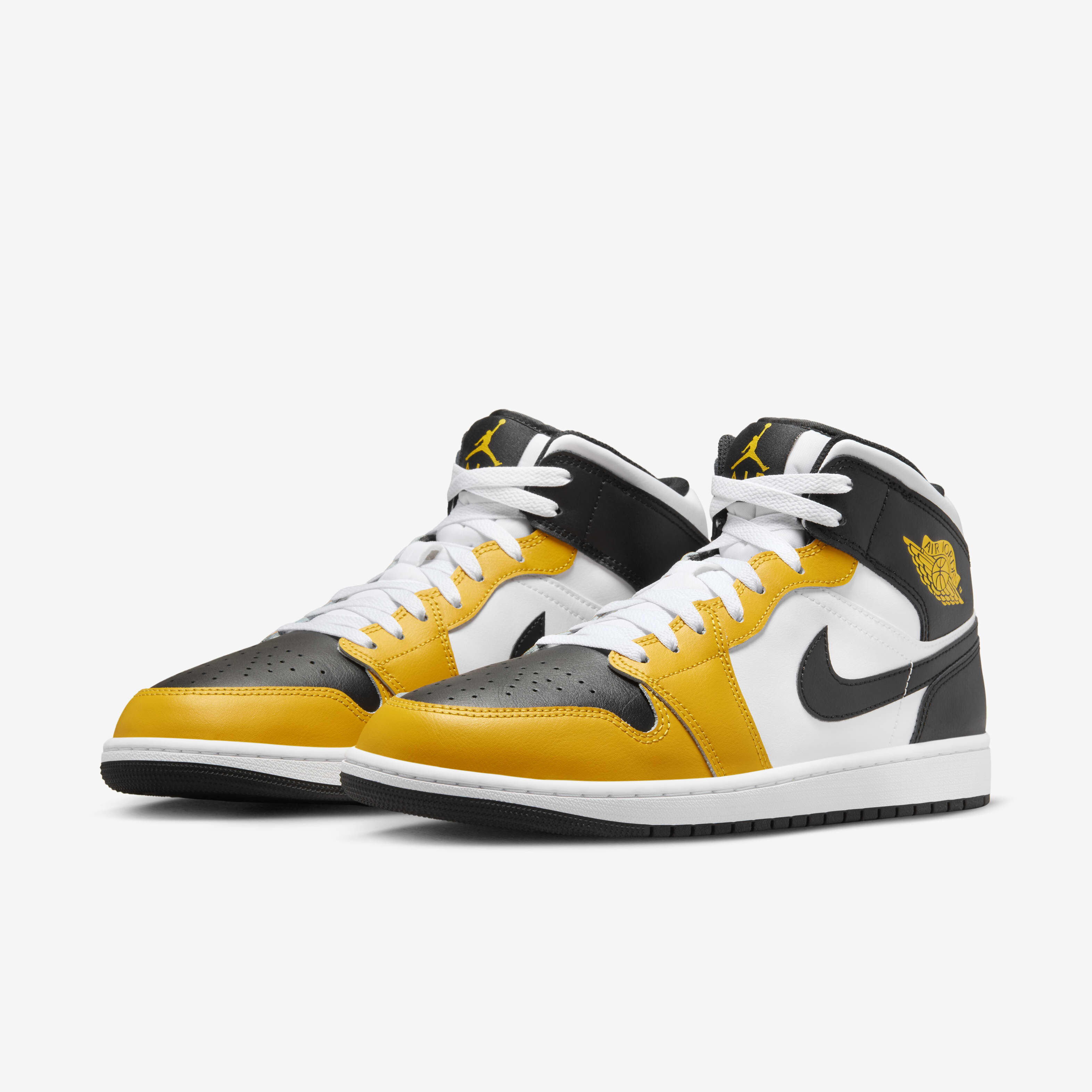 Air Jordan 1 Mid image number 4
